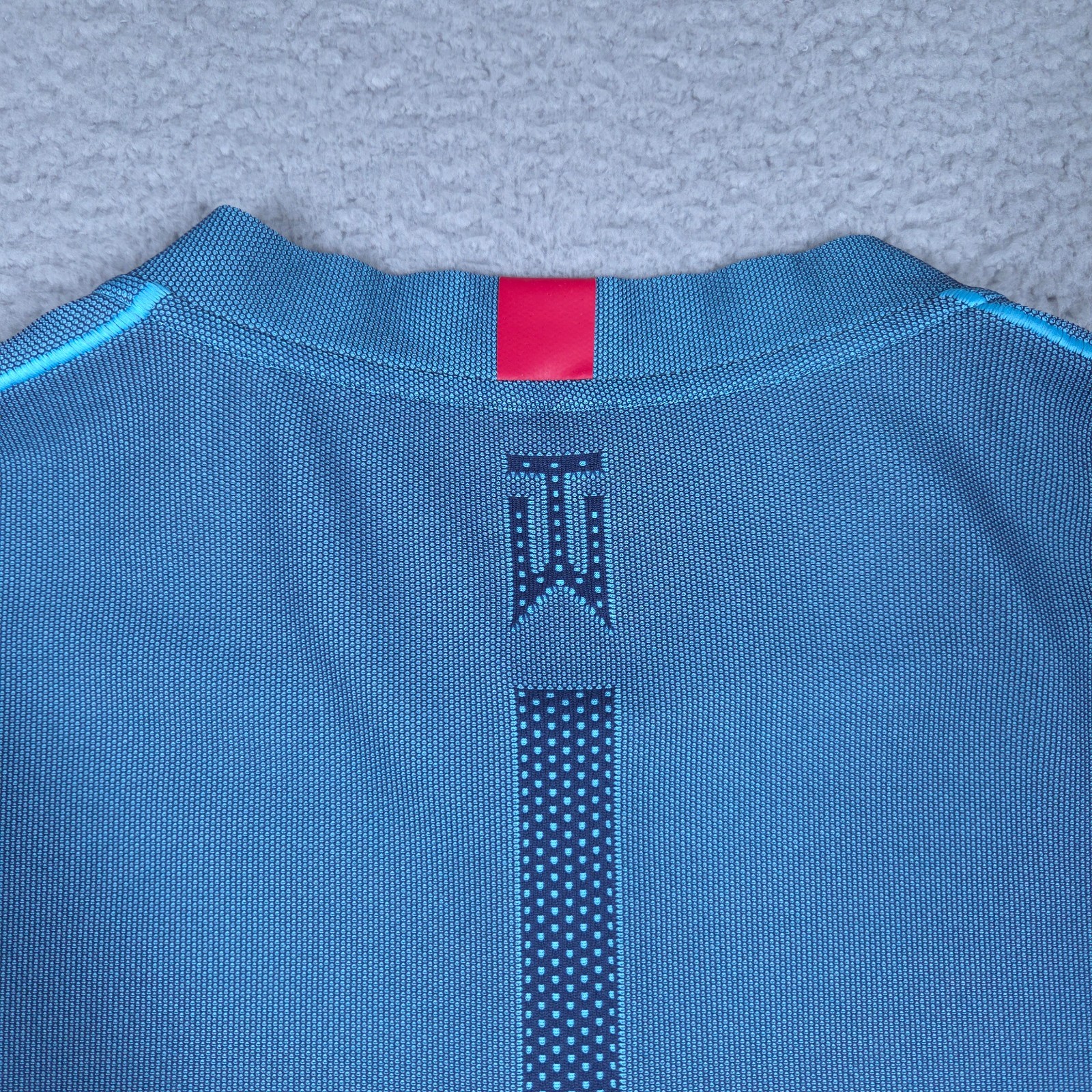 Nike Tiger Woods Collection Shirt Men’s 2XL Blue Blade Collar Chevron Golf Polo