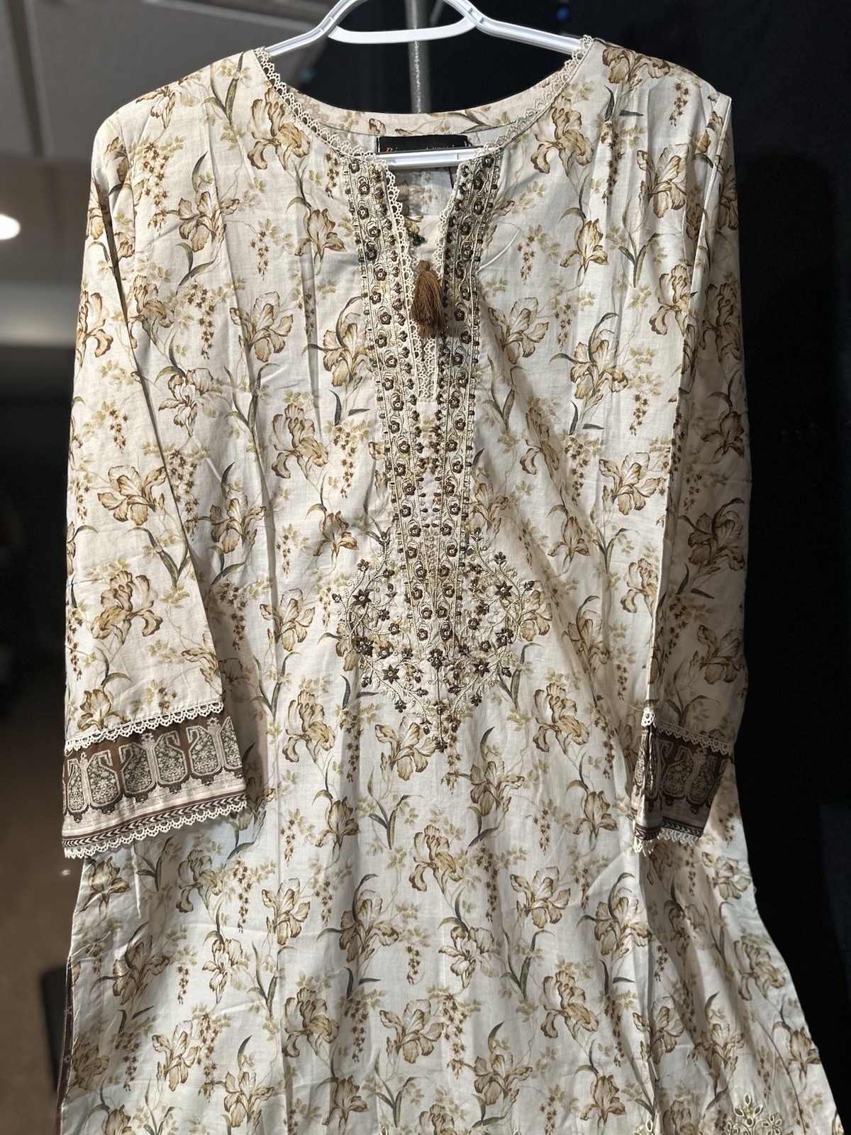 Riwayat Brand Embroidered Lawn/Cotton Shirt / Kurti-1 Pc – Medium & Large -$22