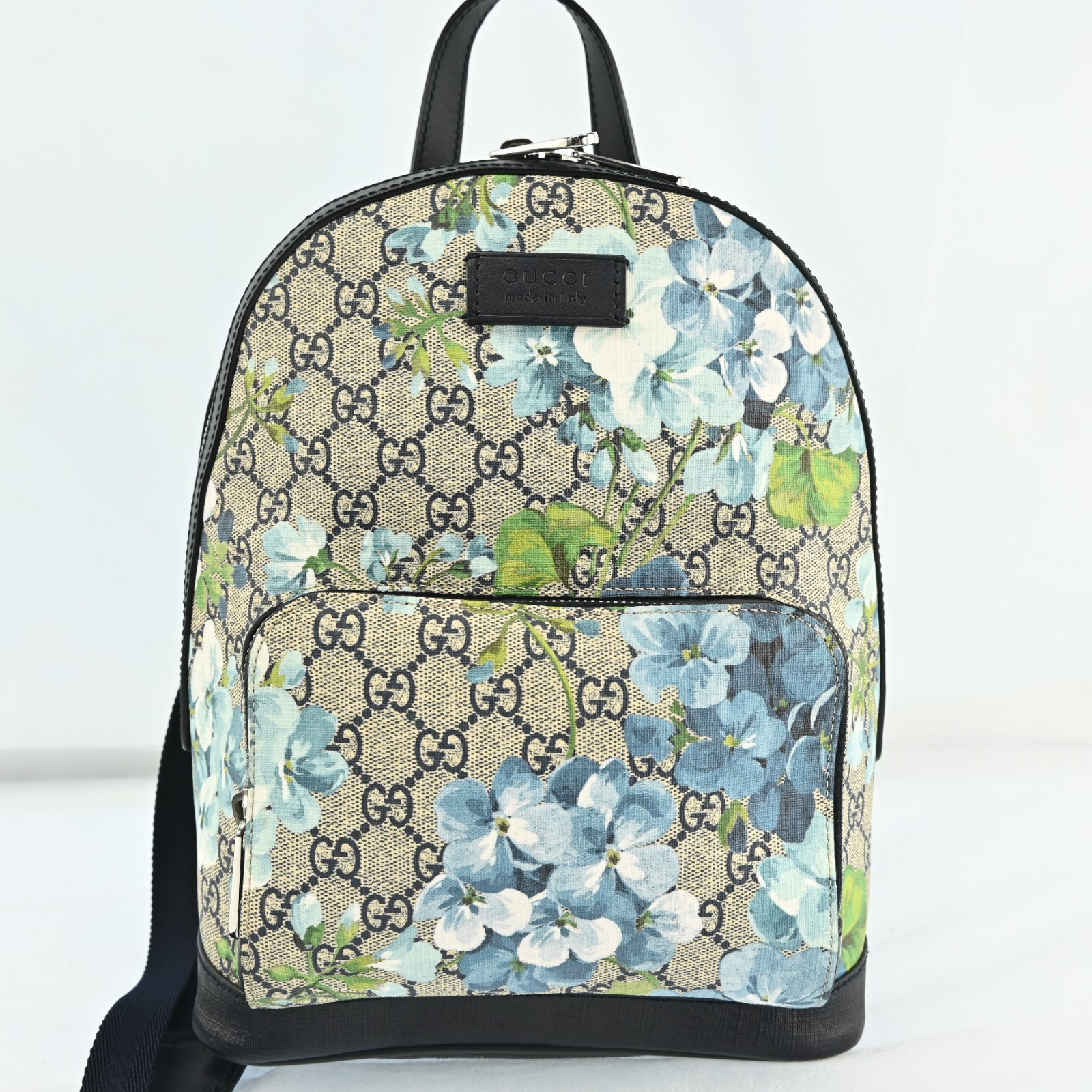 Auth GUCCI GG Blooms 546327 Beige Navy Multi PVC Leather Backpack C1765OO801