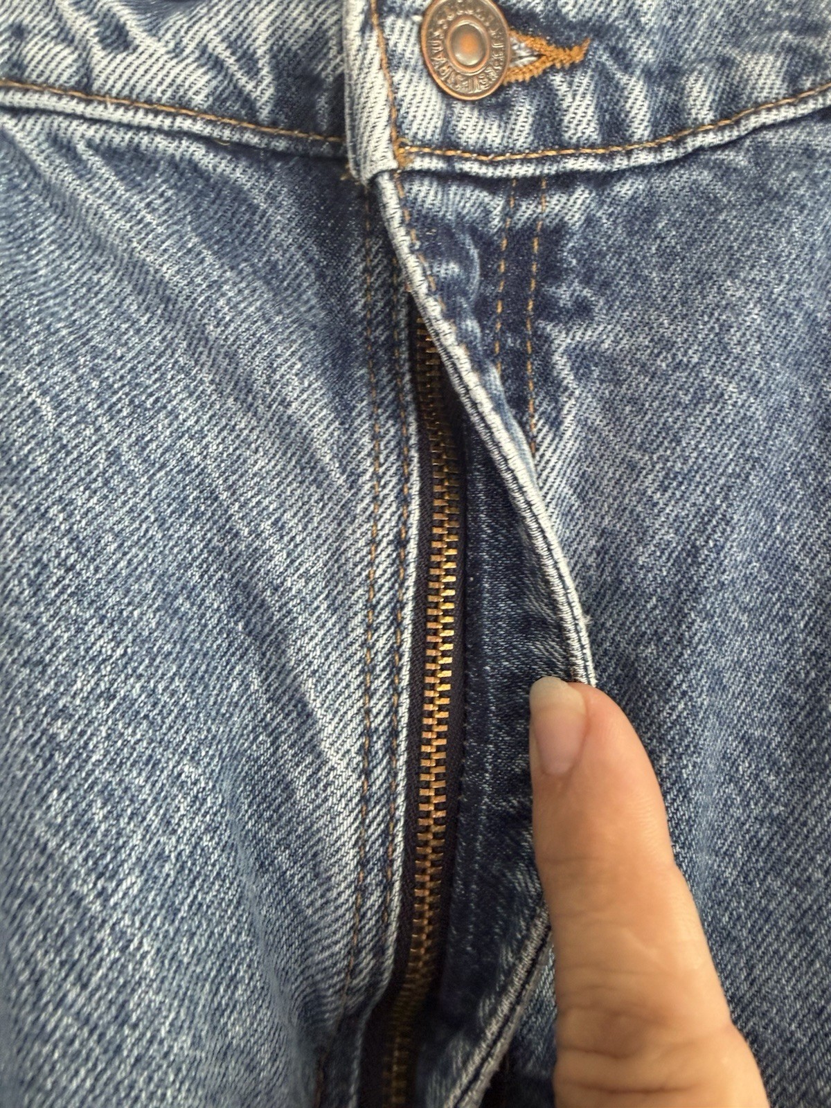 VTG 90s Levis 560 Jeans Men 36×29.5 Loose Tapered Orange Tab Made in USA 05-97