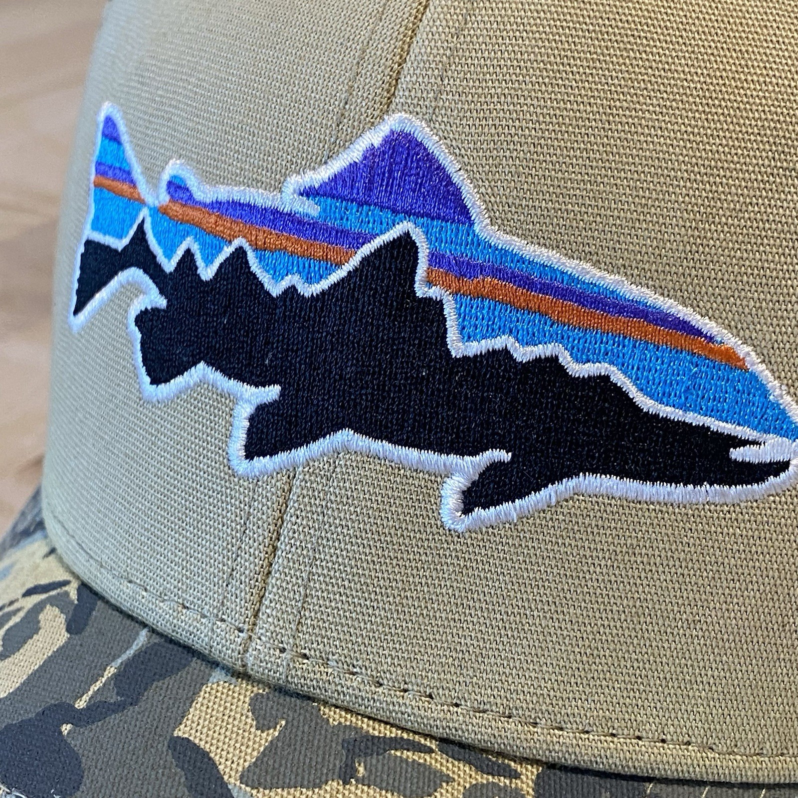 Patagonia Fitz Roy Trout Roger That Hat – Ash Tan/ Forest Khaki Camo