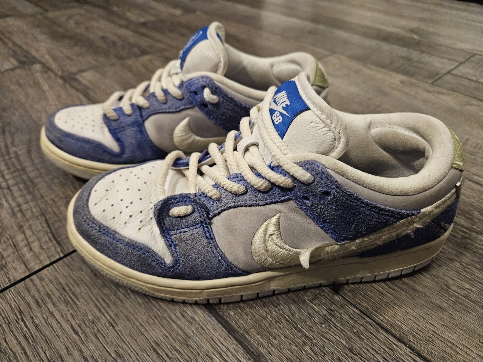 Nike SB Dunk Low Fly Streetwear “Gardenia” White Blue Suede women’s 4