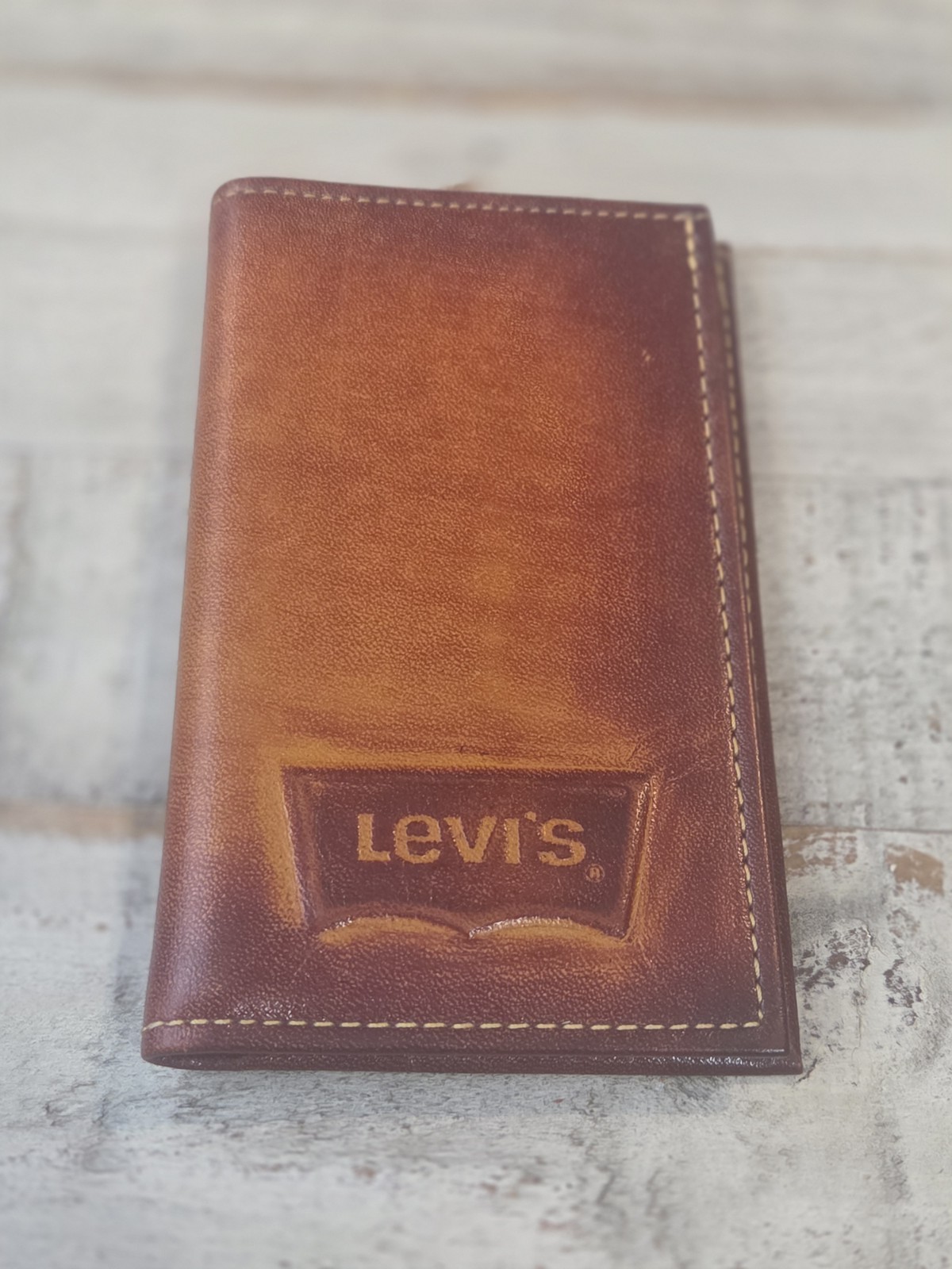 Vintage Levi’s Leather Slim Wallet – Rare Debossed Raised Logo & Orange Tab –…