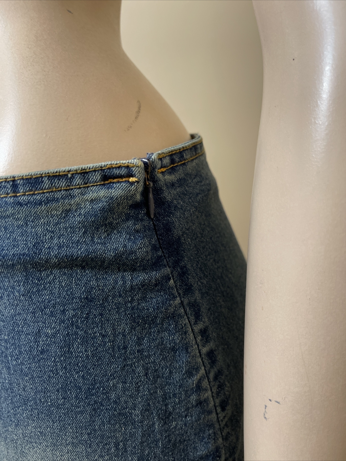 Women’s Blue Denim Cotton Casual Bead Embroidered Boho Size L(8-10) Skirt 9019