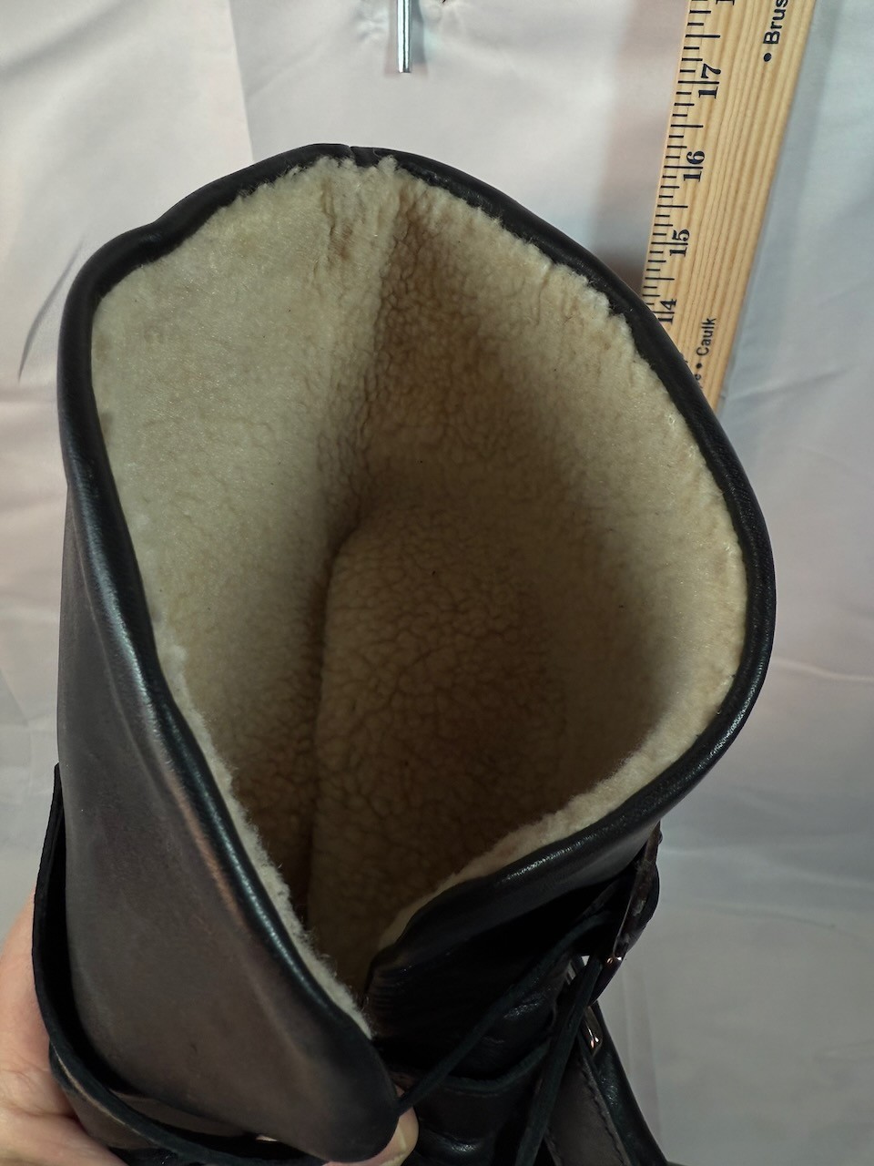 A09 – BRAND Womens SIZE 9.5/41 HEIGHT 28 Inches