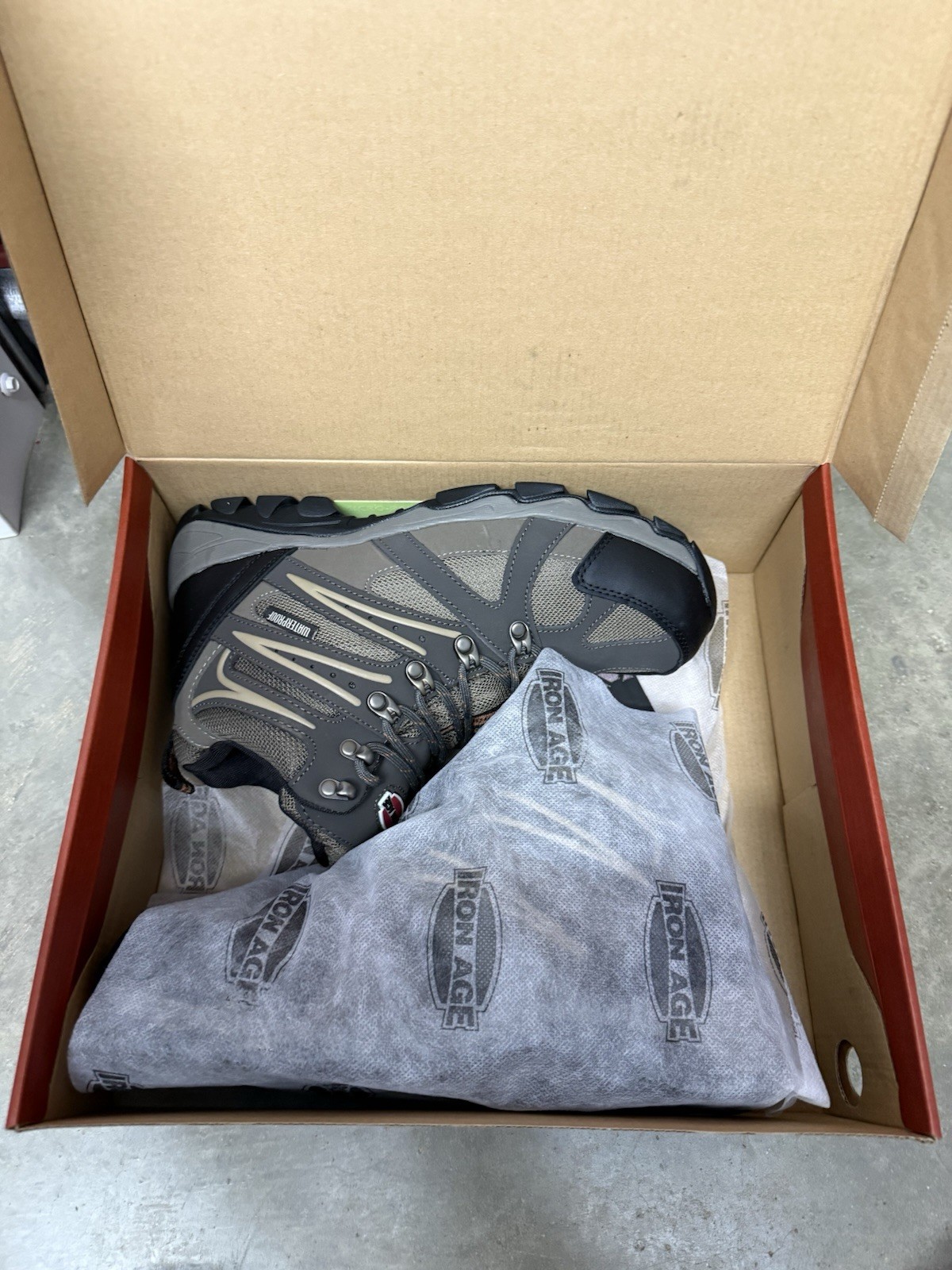 Iron Age SURVEYOR Men’s NEW Steel Toe Hiking Boot Grey/Black US Men’s 9.5 W