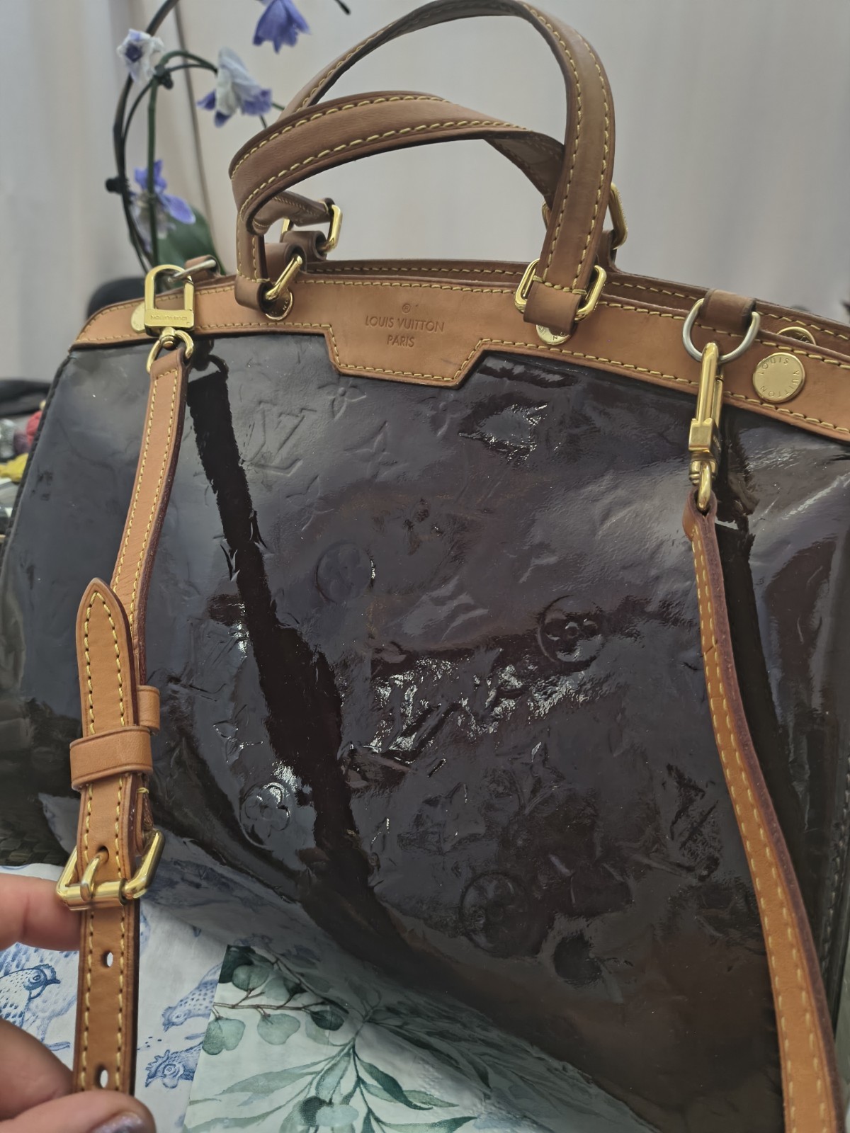 Louis Vuitton Monogram Vernis Tote Bag Brown/Burgundy Zip Gold Hardware Strap