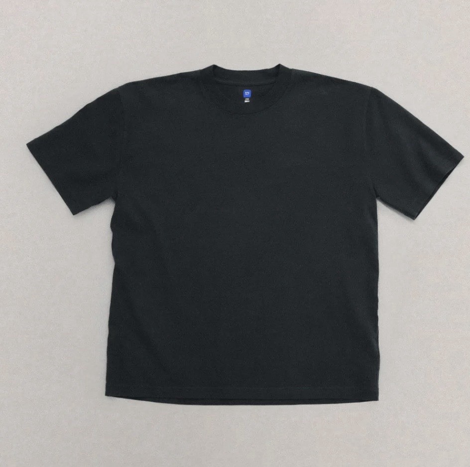 Yeezy Gap Balenciaga Men’s Short Sleeve And Long Sleeves New Larges And XL