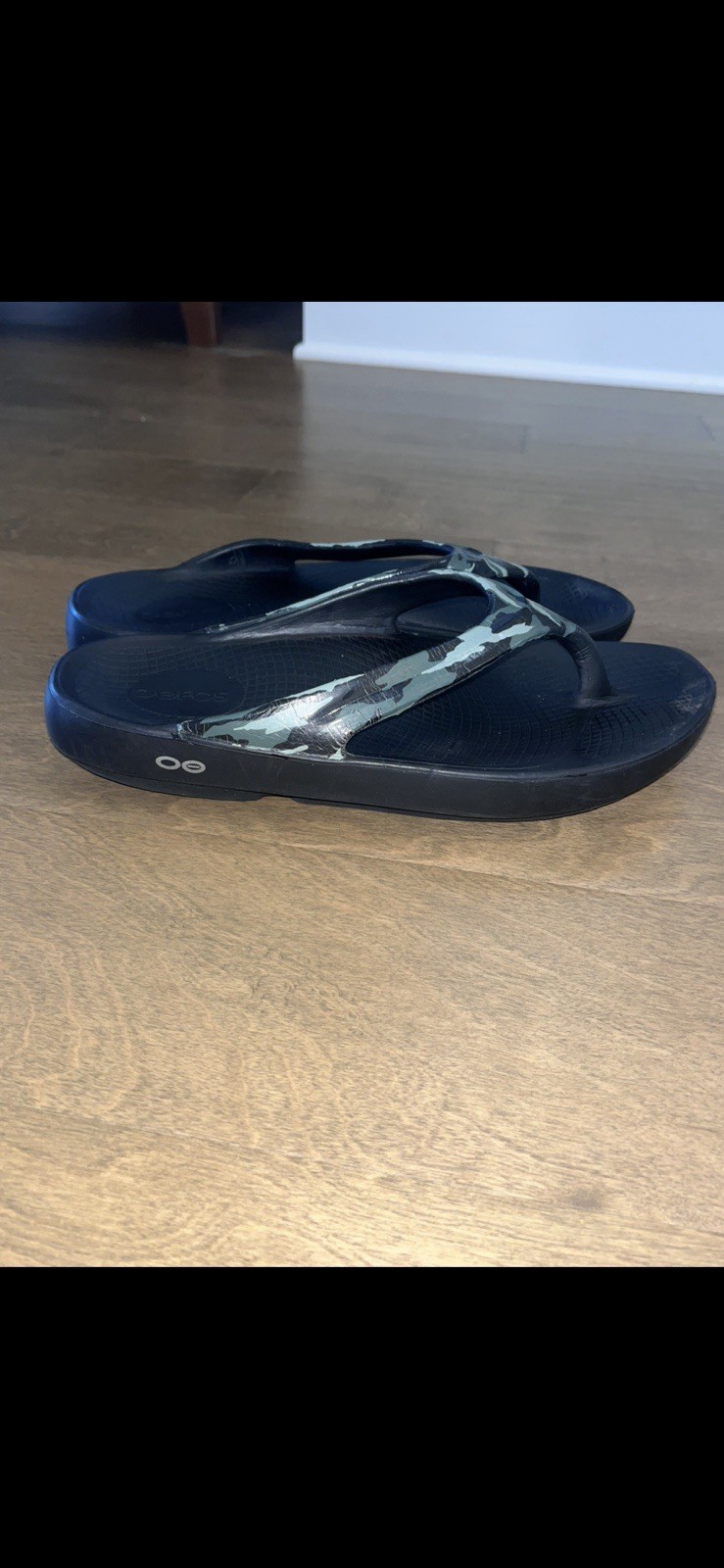Oofos OOlala Thong Limited Women’s Size 11 Black Camo Thong / Recovery Sandals