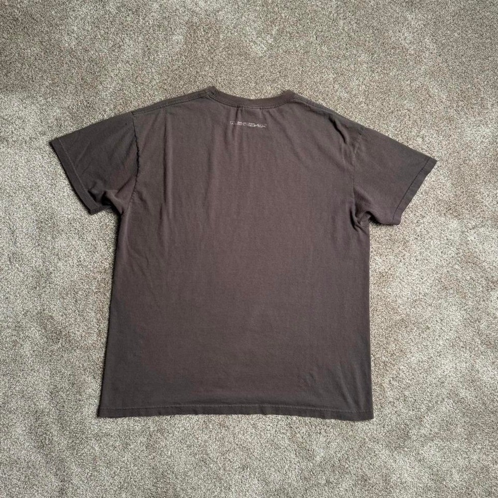 GREY QUIKSILVER Y2K STYLE “SIDE PRINT” GRAPHIC TEE