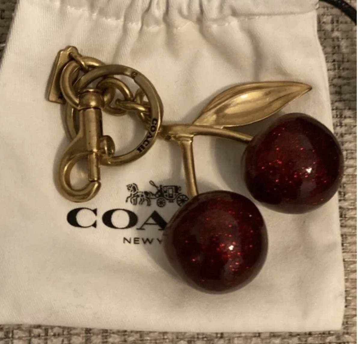 Coach Cherry Bag Charm Keychain Resin Metal Brass, Marron,HALF PRICE Liquidation