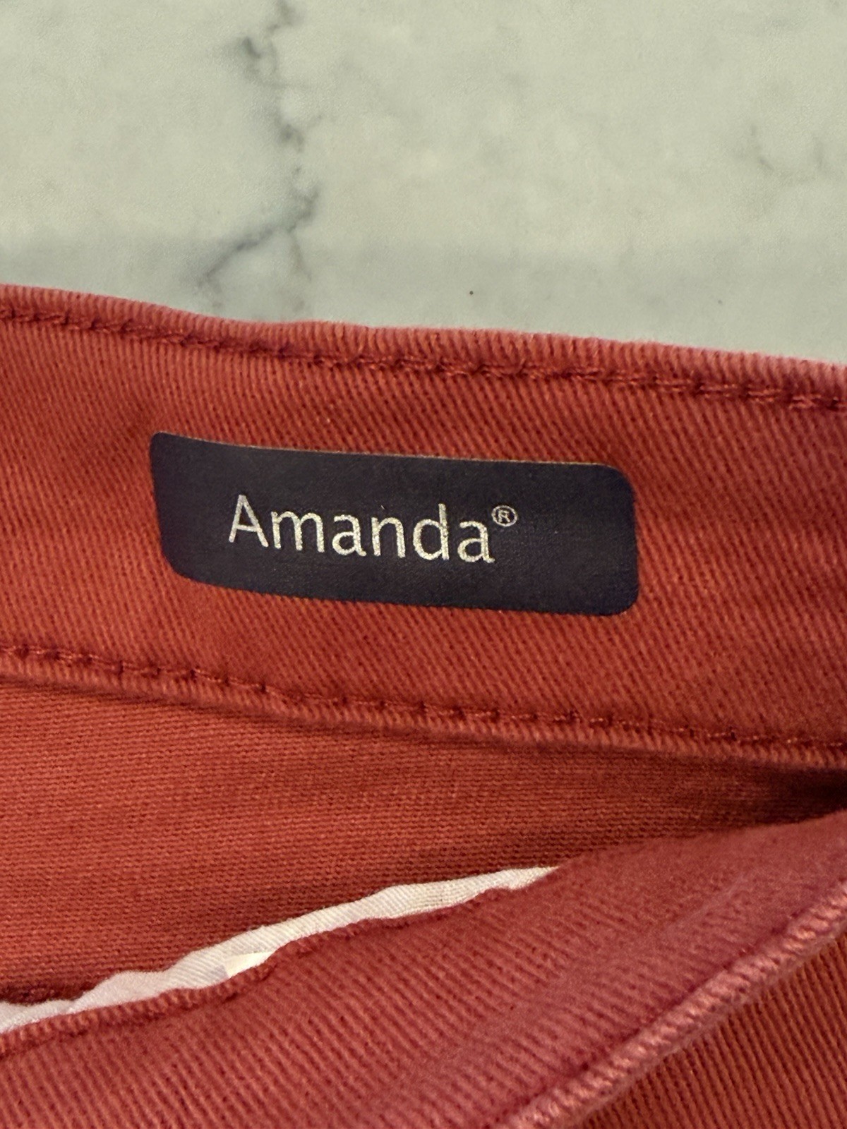 Gloria Vanderbilt Amanda Slimming Jean Classic Tapered Size 10, Autumn Blaze