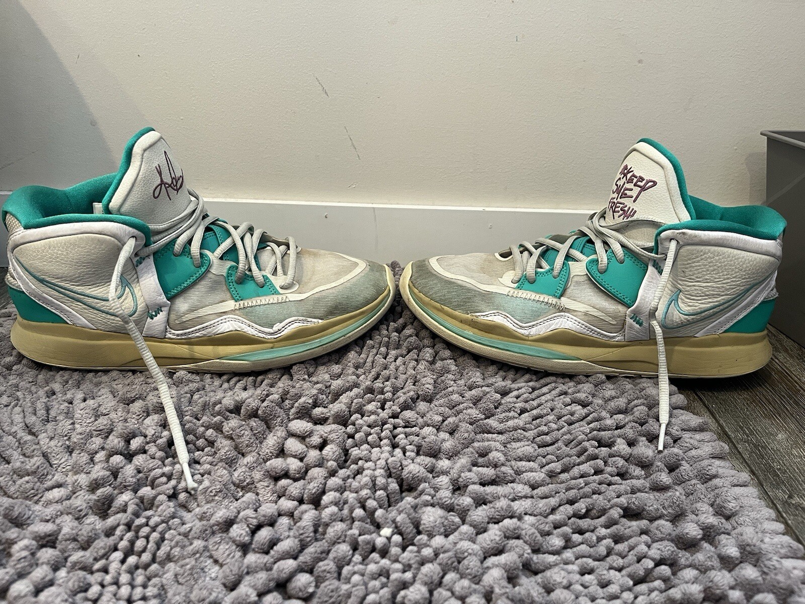 Size 10 – Nike Sue Bird x Kyrie Infinity Golden Tribute