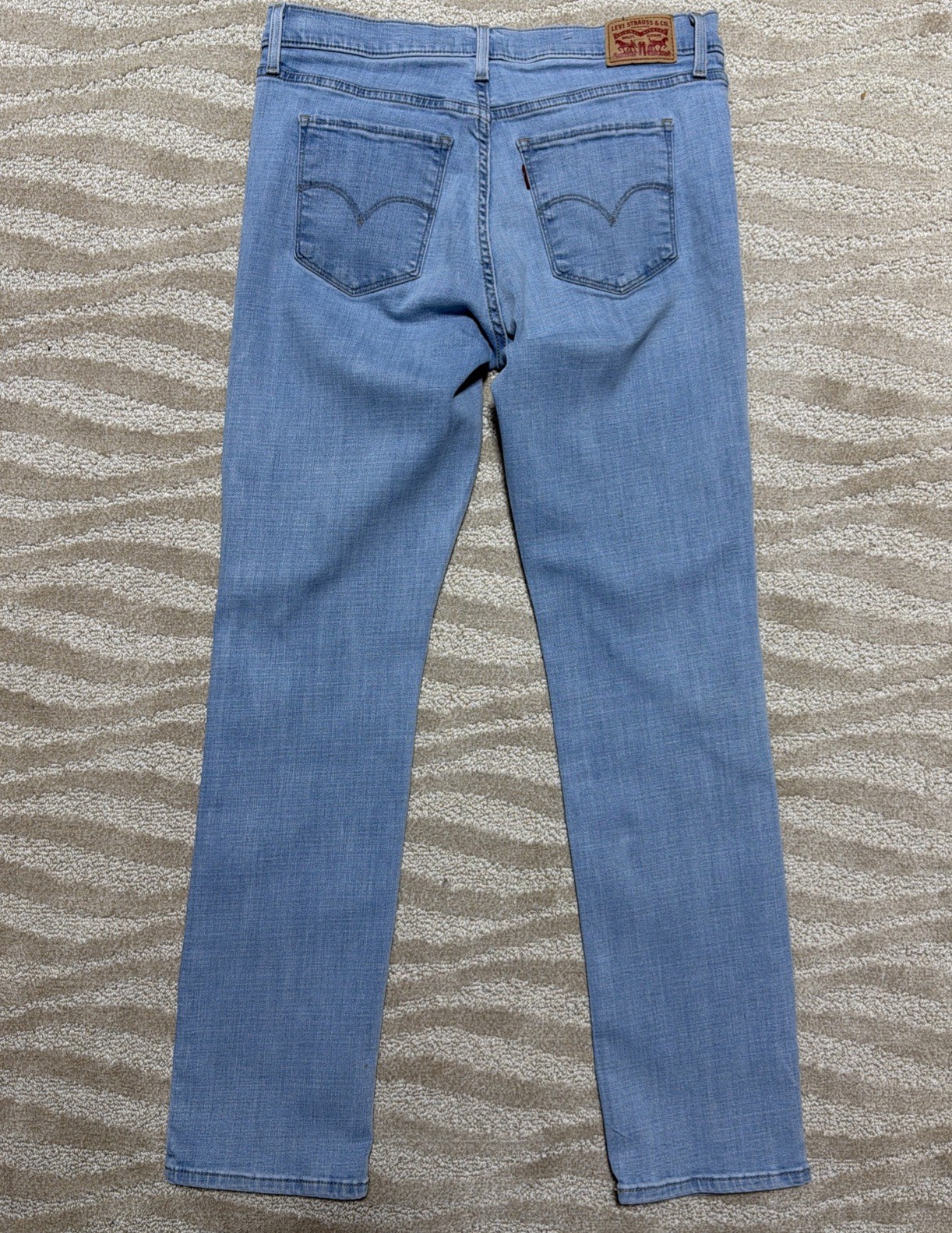 Levi’s 314 Shaping Straight Jeans Womens 31 Blue Denim Stretch Light Wash Excell