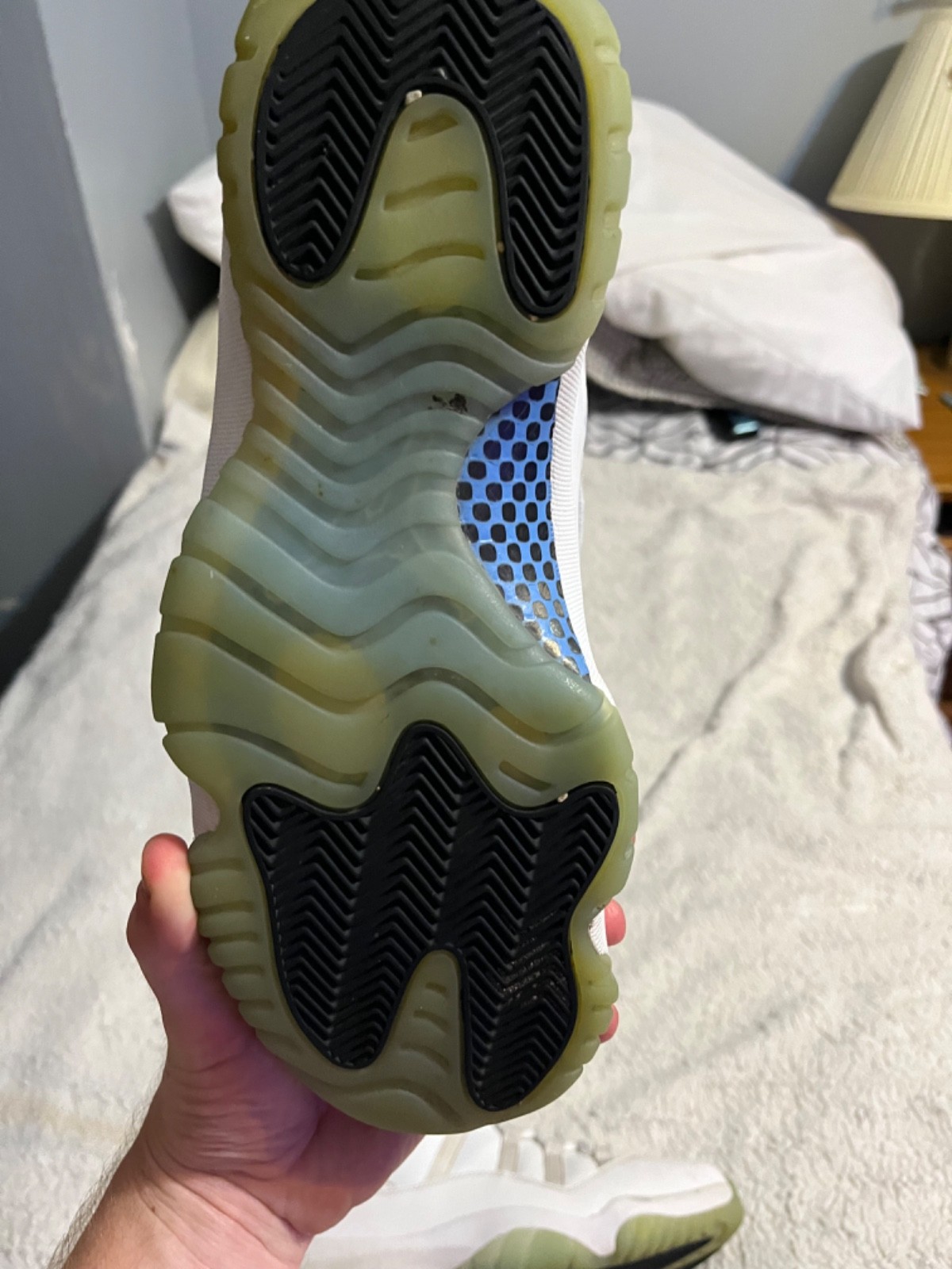 jordan 11 columbia size 10 new condition just the scuff you see as pictured