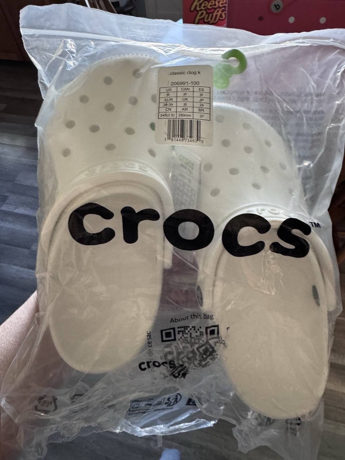 Crocs Classic Clog Kids J6 White Slip-On Rubber Logo Clogs EU 38-39
