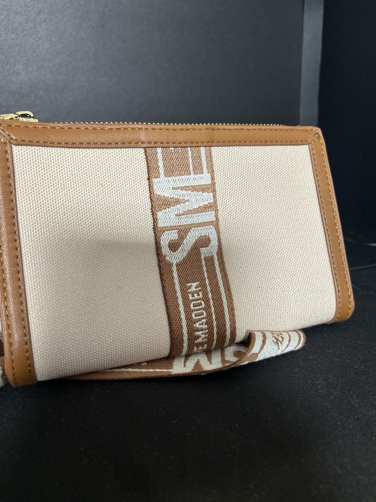 Steve Madden Bwebber Convertible Crossbody Clutch Bag Tan Canvas Logo Strap
