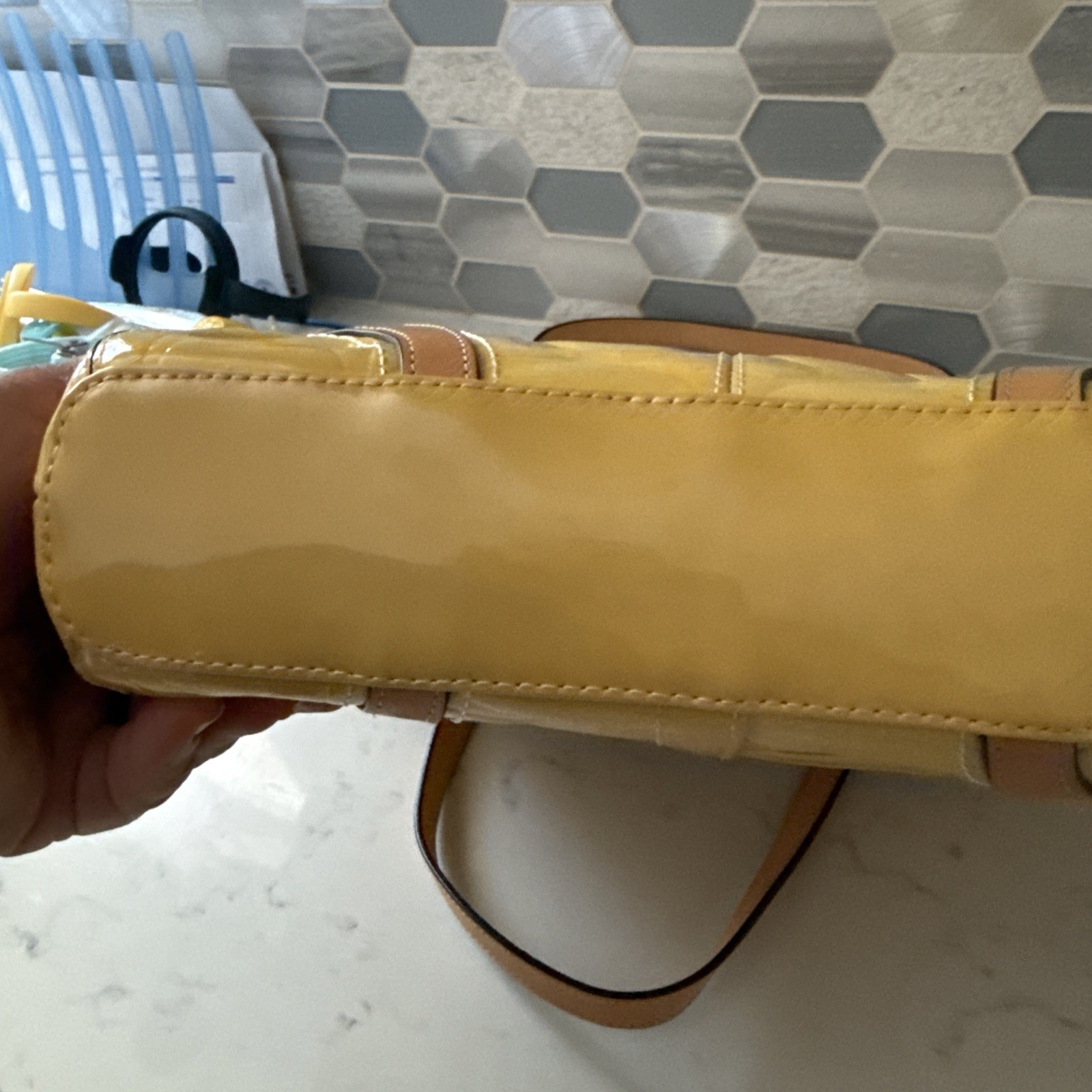 VTG Coach Peyton F22322 Patent Leather Embossed Tote Yellow Tan Trim Bag Wallet