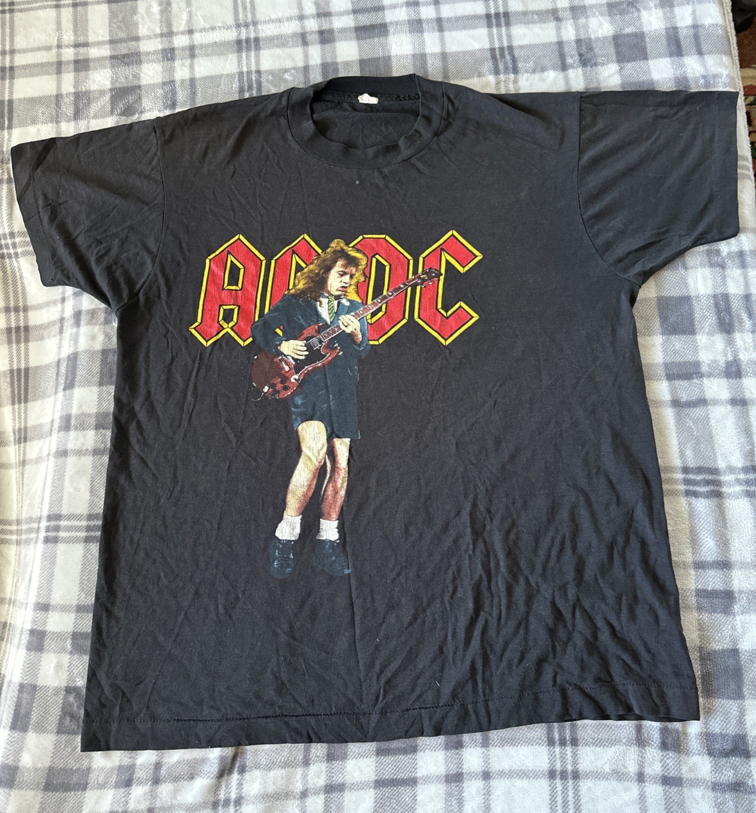 Rare 1988 ACDC Angus Young Blow Up Your Video World Tour Shirt X-Large Vintage