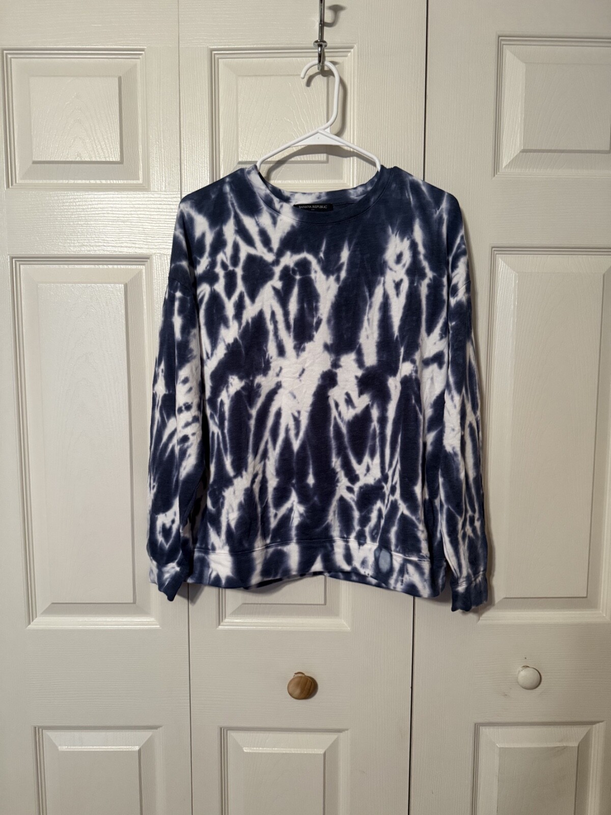 Banana Republic Blue & White TIE-DYE Long Sleeve Sweatshirt ~ SMALL ~ BRAND NEW!