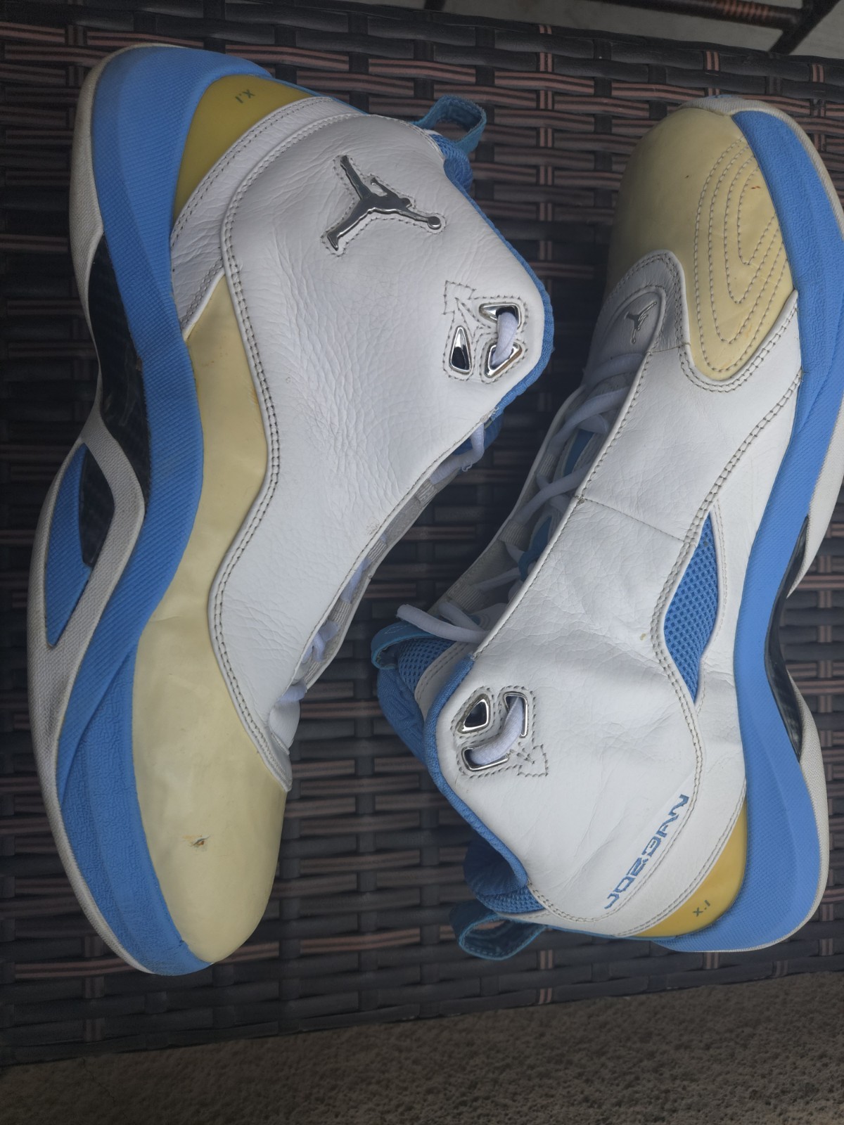 Nike Air Jordan Dentro White University Blue Size 12 325522-108 Rare Vintage