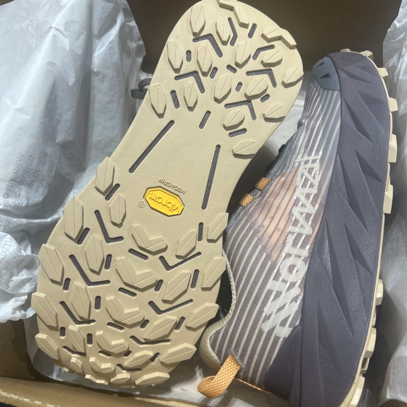 Nnormal Cadi Women’s Trail Running Beige Trainers Shoes. 8.5 US. 7 UK. 40 2/3 EU