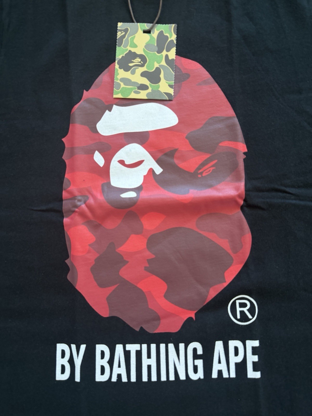 A Bathing Ape BAPE Men’s S Black Red Logo Graphic Print Crew Neck Tee