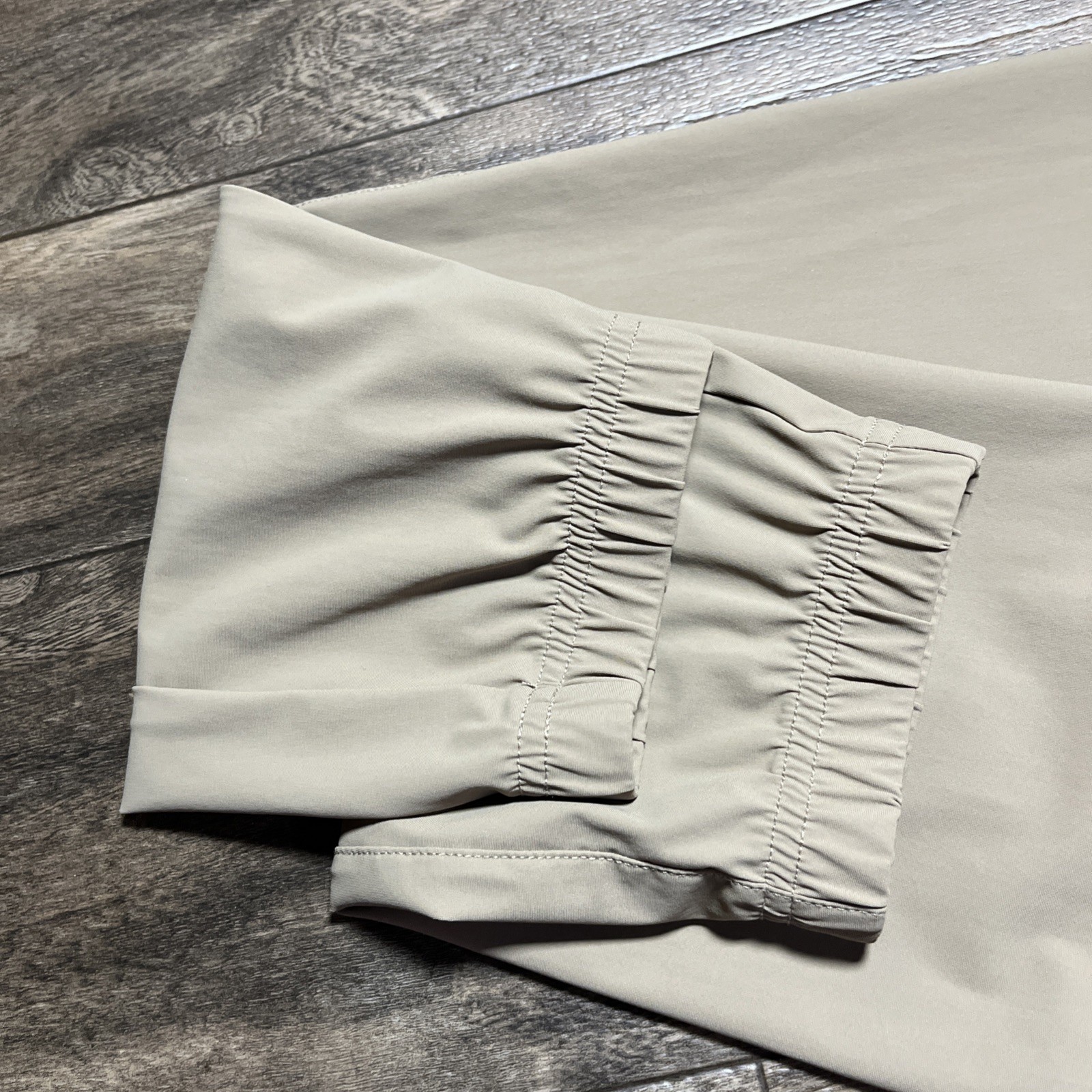 UNRL In Flex Jogger III Pants Men’s Small Desert Khaki Golf Stretch EUC