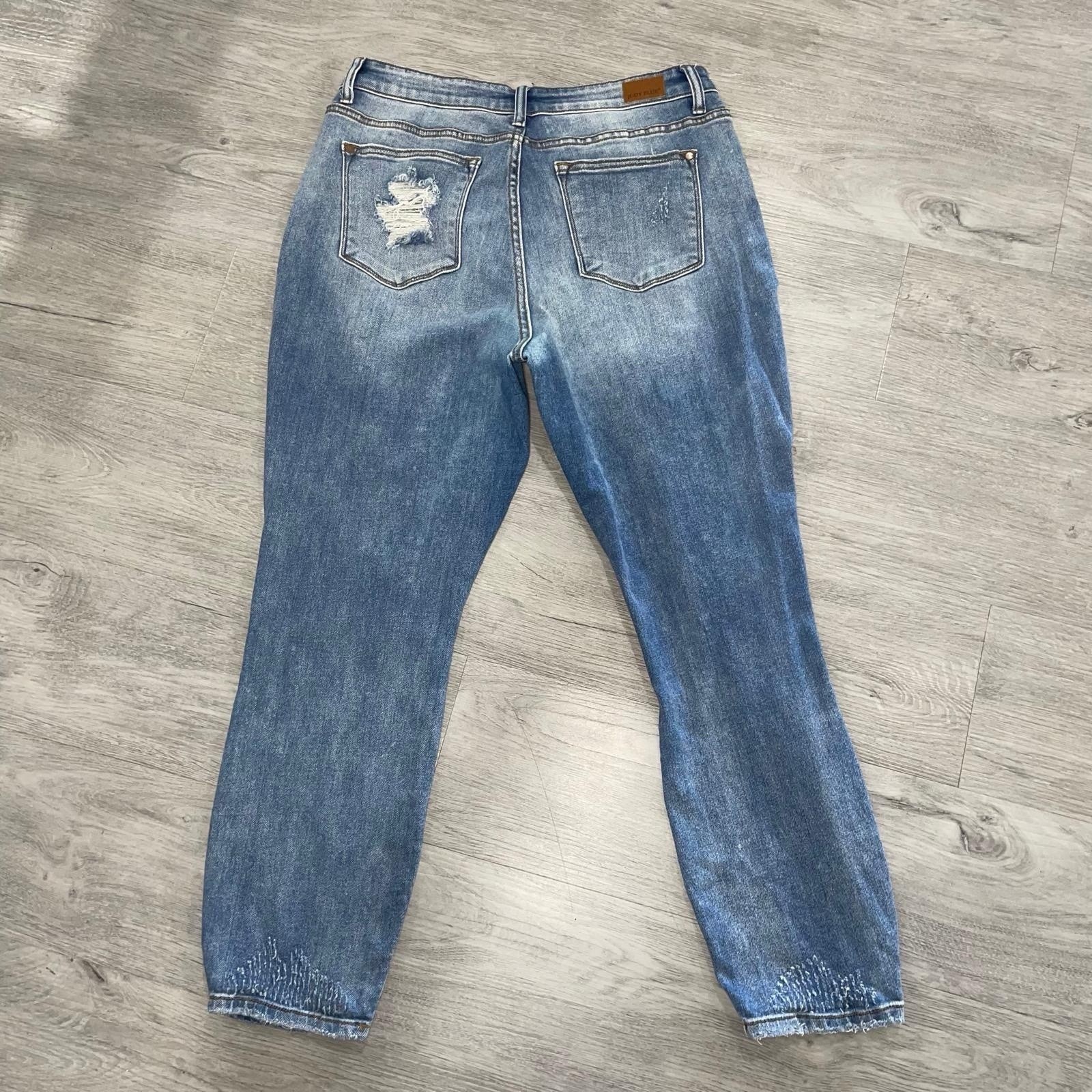 Judy Blue Destroyed Boyfriend Denim Jeans Womens Size 11/30 Blue JB82170LT Pants