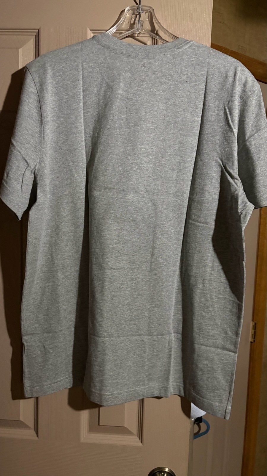 Men’s LIFE IS GOOD “PEACE. LOVE. DOGS” CRUSHER Large Grey T-SHIRT w/ YELLOW LAB