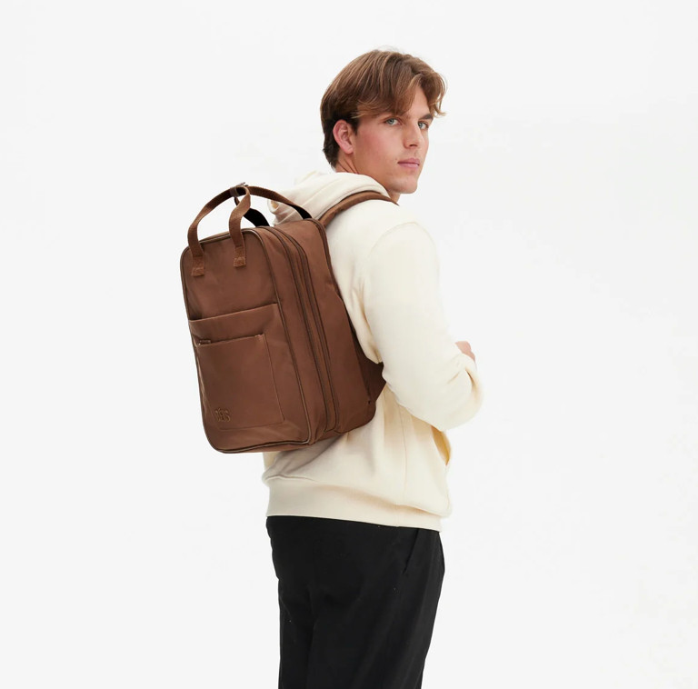 BRAND NEW NWT BEIS The Expandable Backpack in Maple