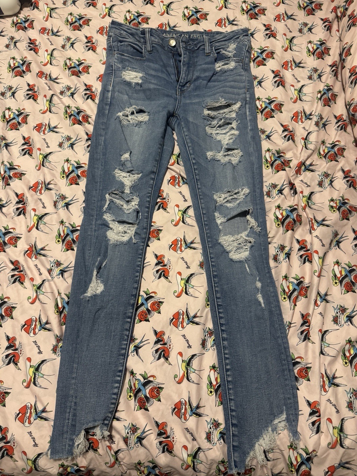 American Eagle Women’s Pants and Short Bundle (Women’s 8s & 6)