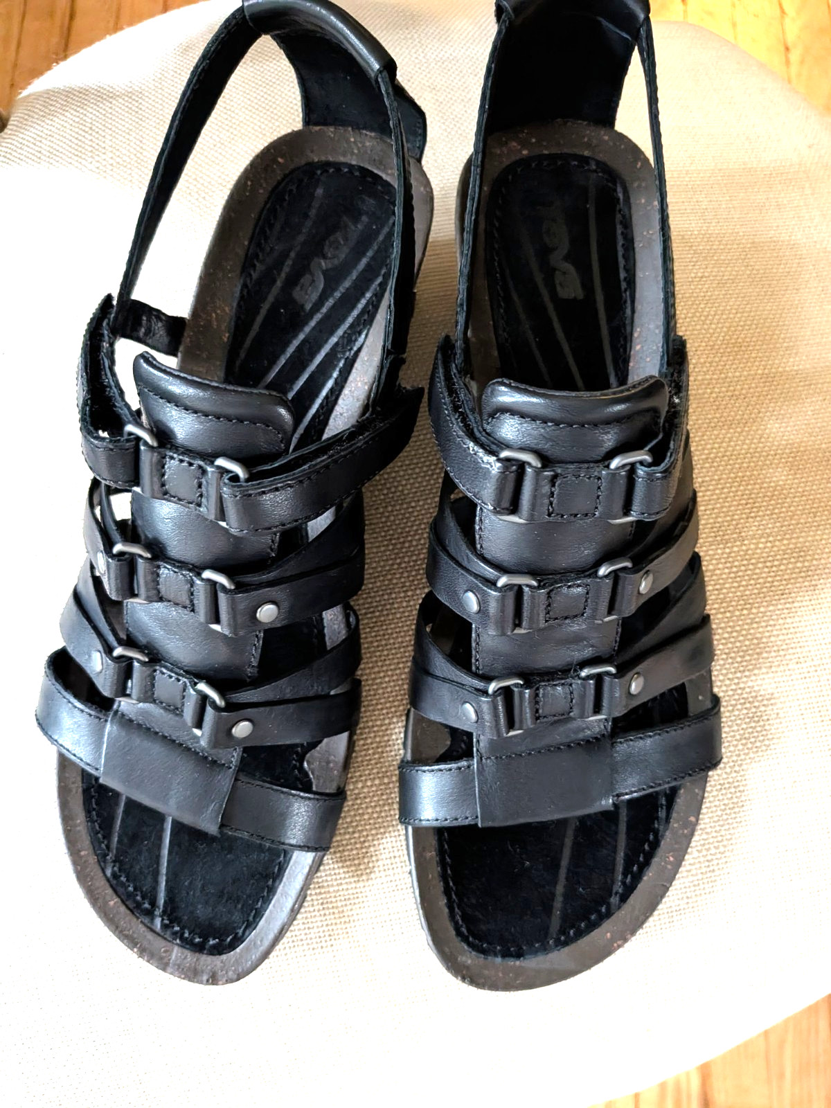 Teva Black Leather Cabrillo Sandals Women’s 9.5 NEW In Box