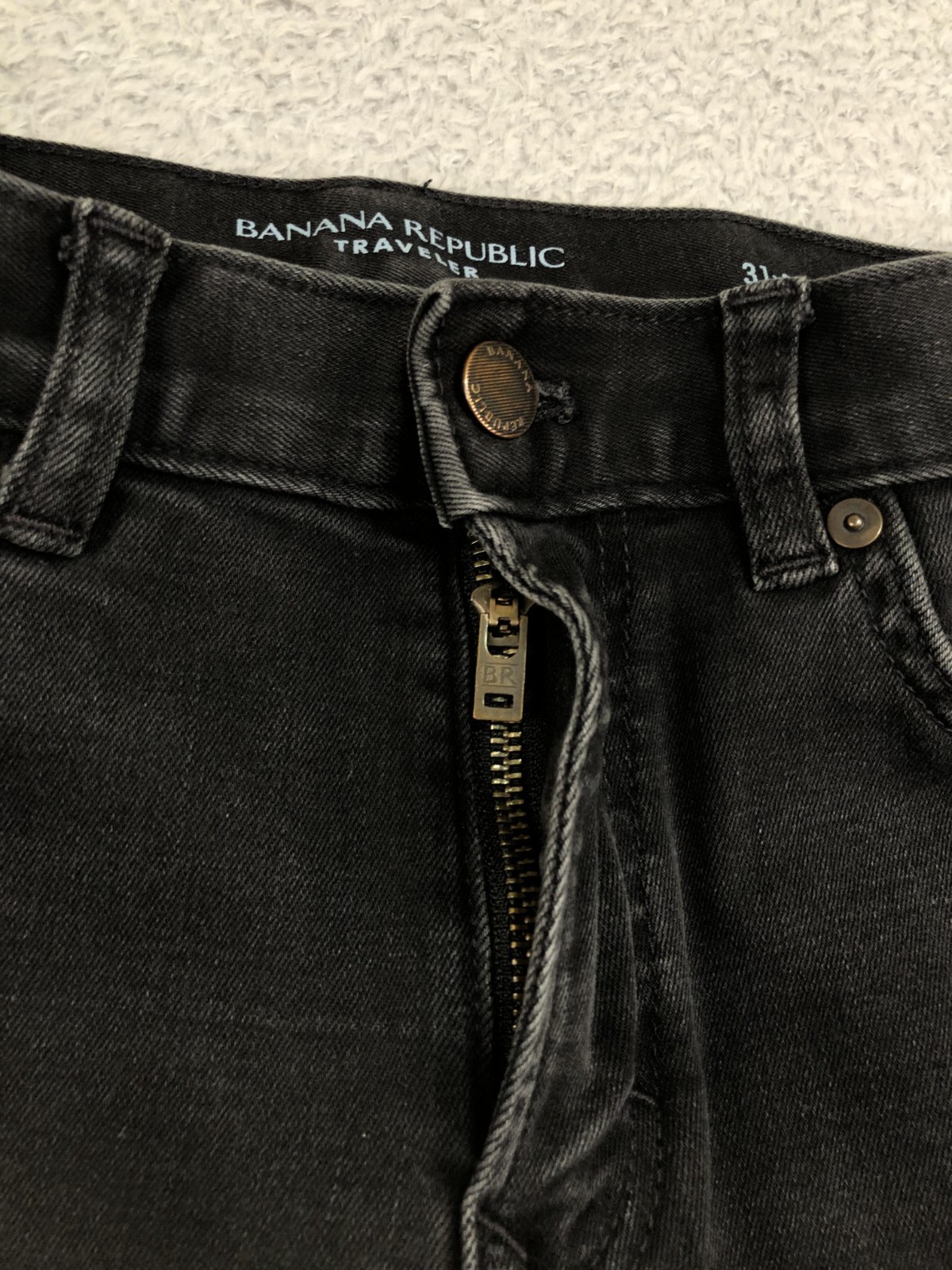 Banana Republic Jeans Mens 32×30 (Tag 31×30) Black Traveler Slim Fit