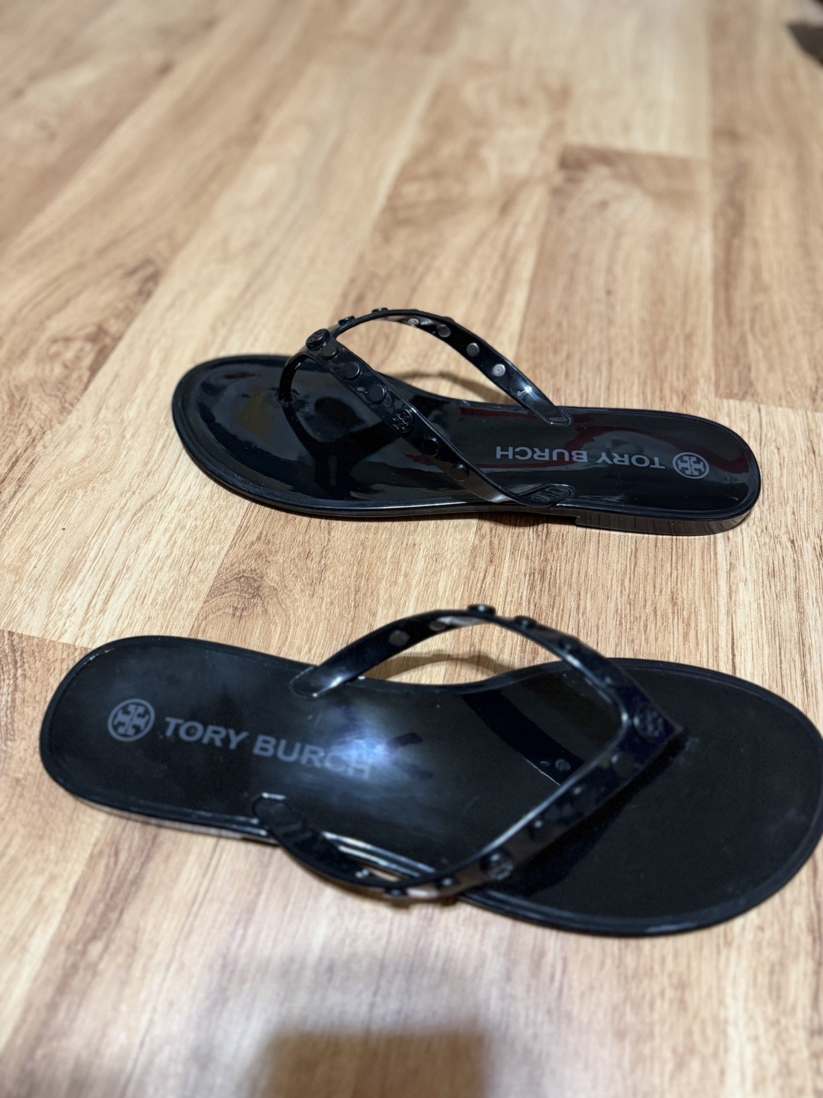 Tory Burch Women’s Black Rubber Thong Slip-On Sandals Logo Studded Straps