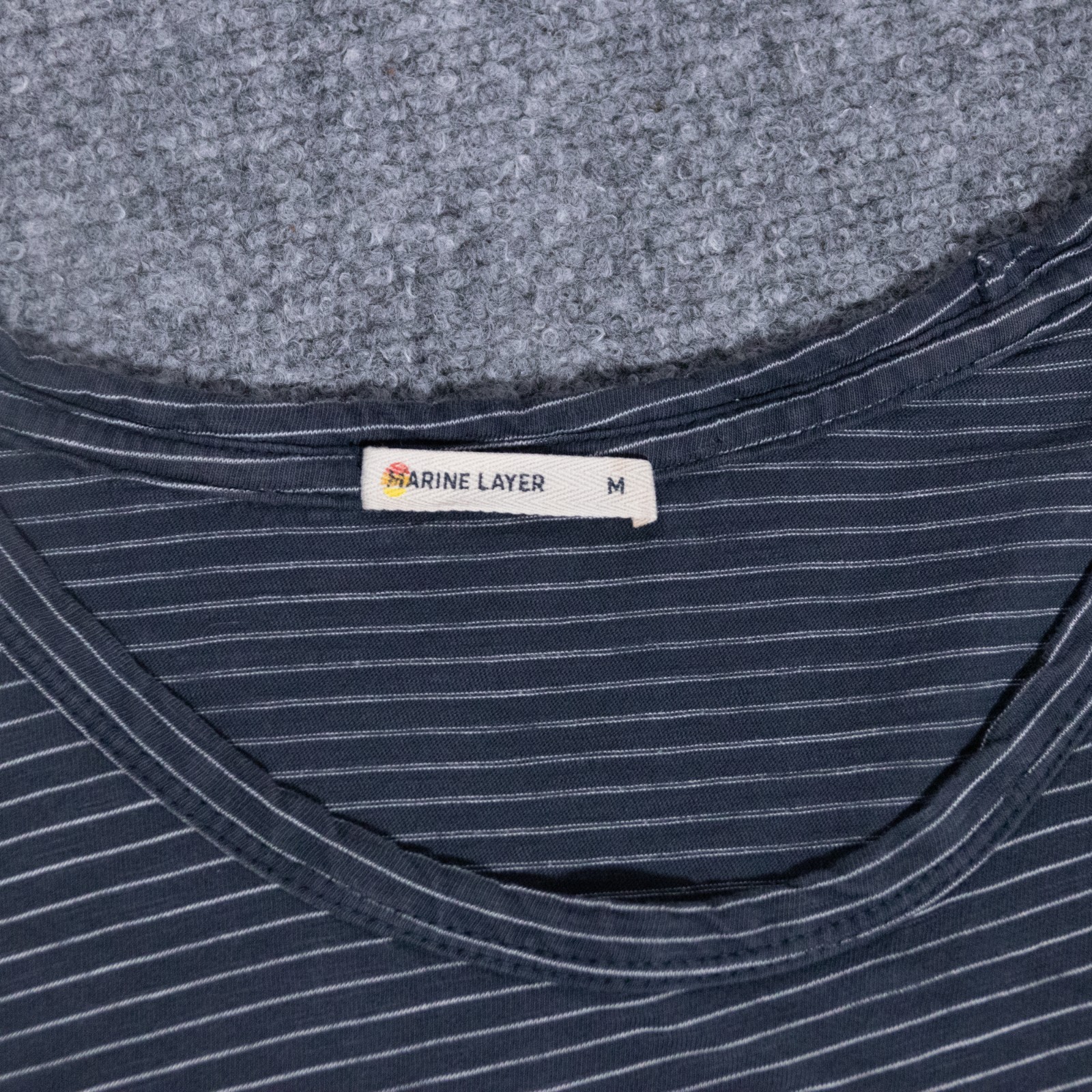 Marine Layer Saddle Pocket Navy Striped S/S T Shirt Crew Neck Men’s Medium