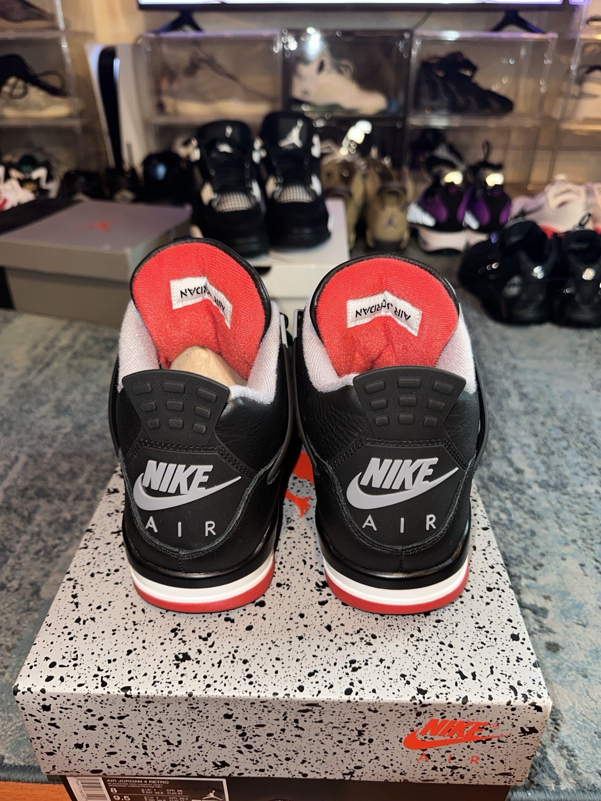 Jordan Air Jordan 4 Retro Bred Reimagined 2019 size 8 Black/Cement Grey
