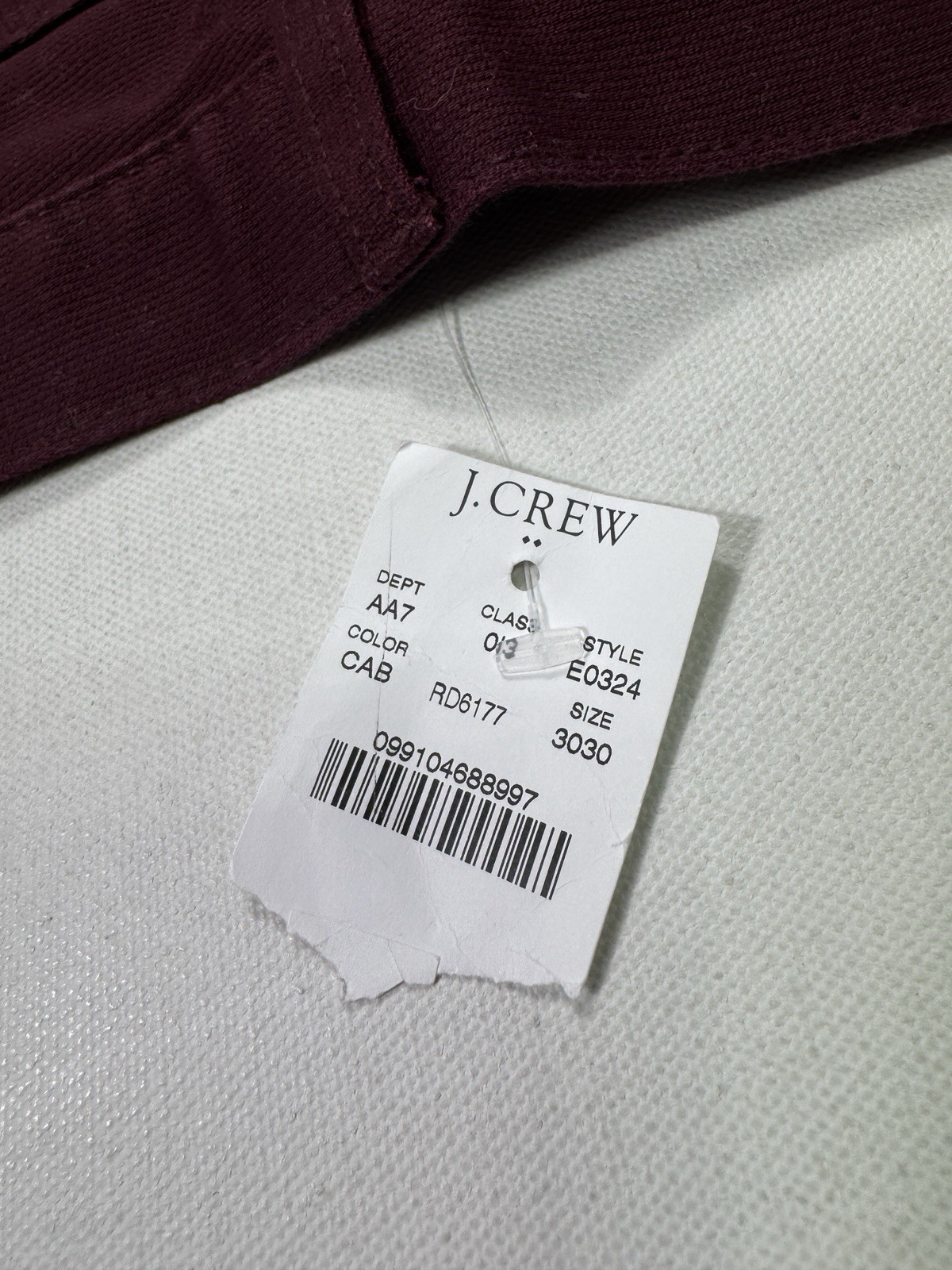 J Crew The Sutton Men’s 30×30 (30×29) NWT Maroon Chino Pants Slim Fit Modern