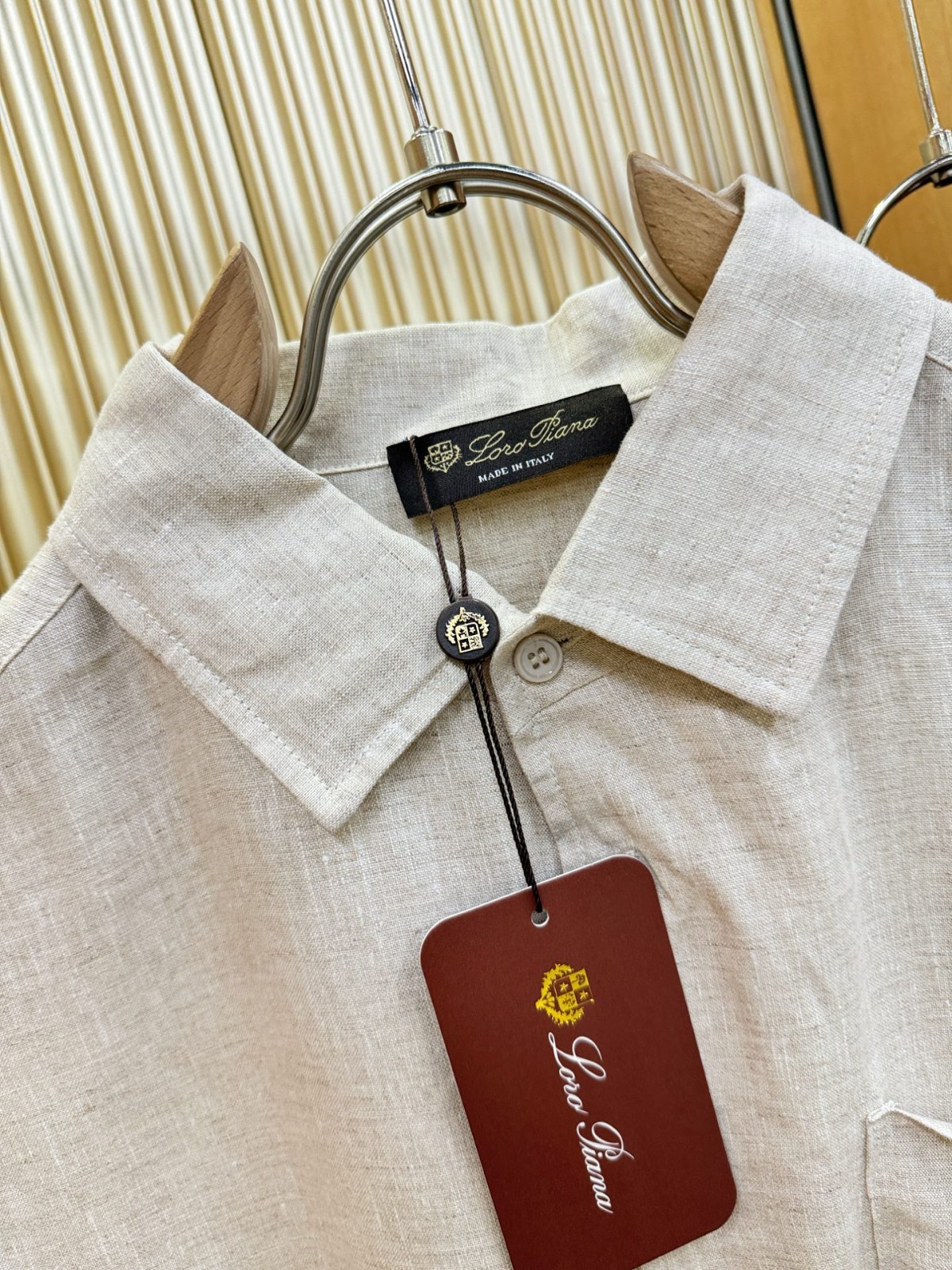 Loro Piana Spring/Summer Style Long-Sleeve Linen Shirt — Men’s Size L