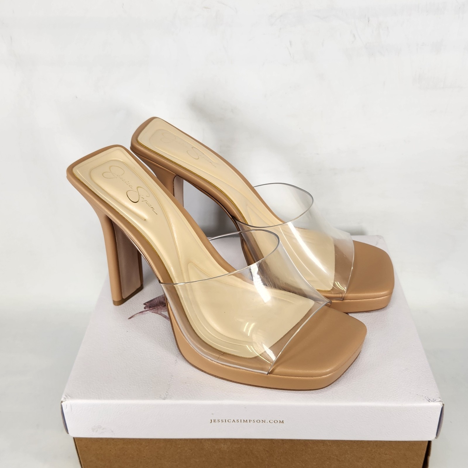 8.5 WOM – Jessica Simpson Azelica – Clear Strap / Beige