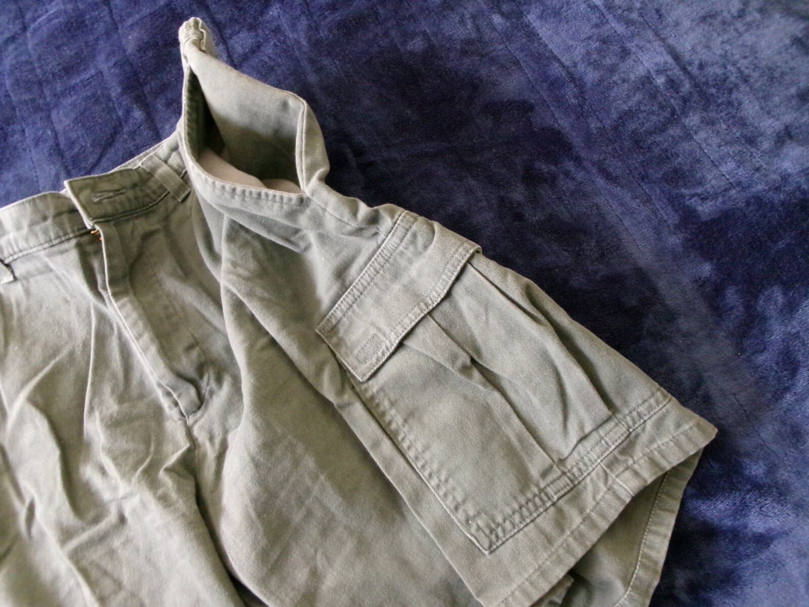 Savane Men’s Stretch 100% Cotton Cargo Shorts Size 33 Artichoke Green