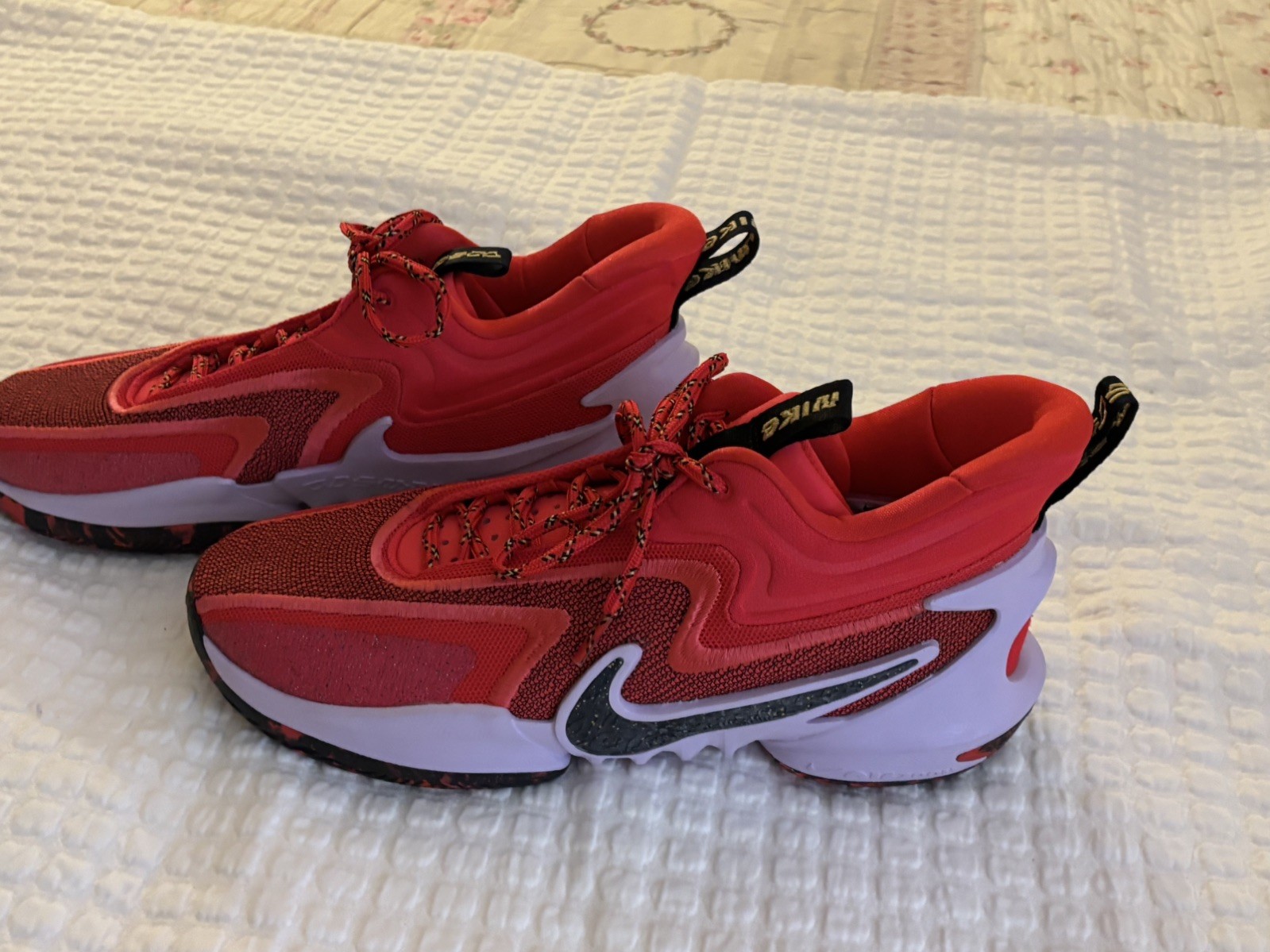 Nike Cosmic Unity 2 Basketball Sneakers in Siren Red, Speckled laces, Black Gold