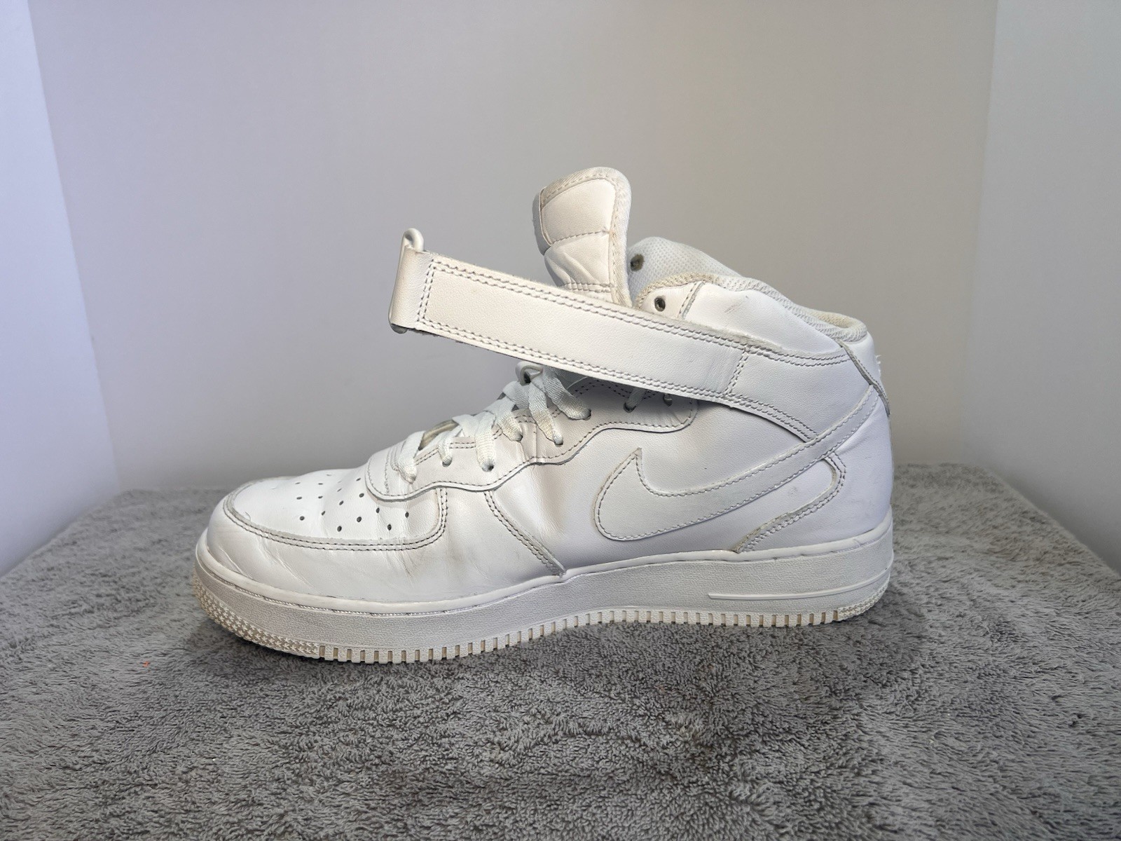 Nike Air Force 1 High 07 Triple White Mens Size 11.5 Leather Strap Sneakers