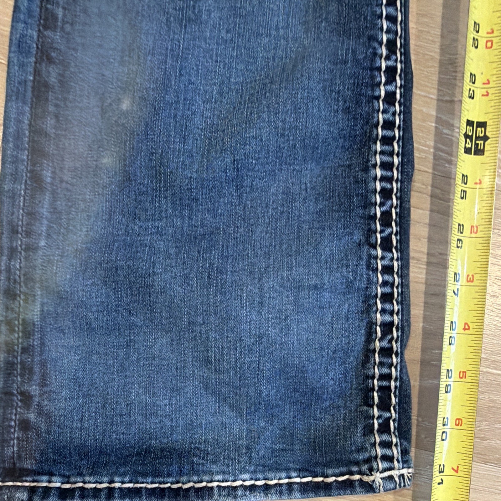 Rock Revival Elan Easy Boot Bootcut Slim Low Rise Medium Wash Embroidered