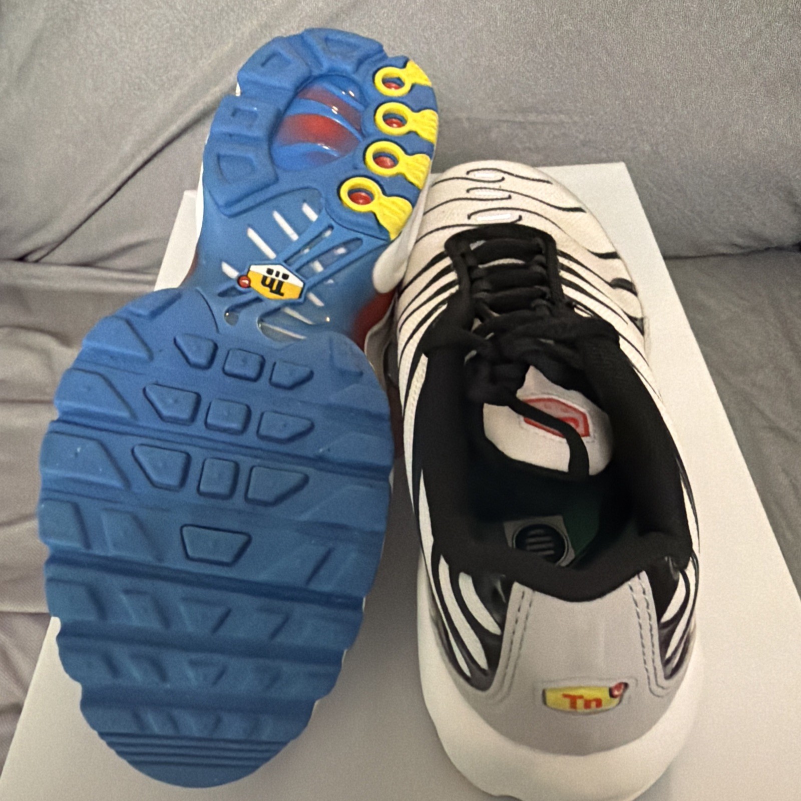 Nike Air Max Plus Size 5.5Y/7W- White/Black/Red CD0609-109