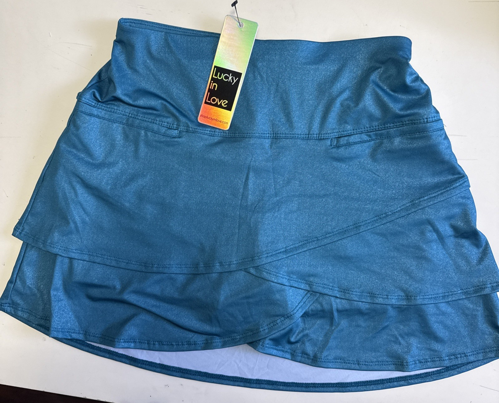 LUCKY IN LOVE WOMEN’S SHIMMER SCALLOP SKORT S XS M L BLUE GOLF TENNIS NEW
