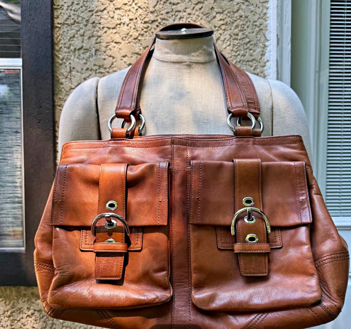 Coach Soho Brown Logo Shoulder Bag Zip Buckle Accent Silver Hardware Pockets