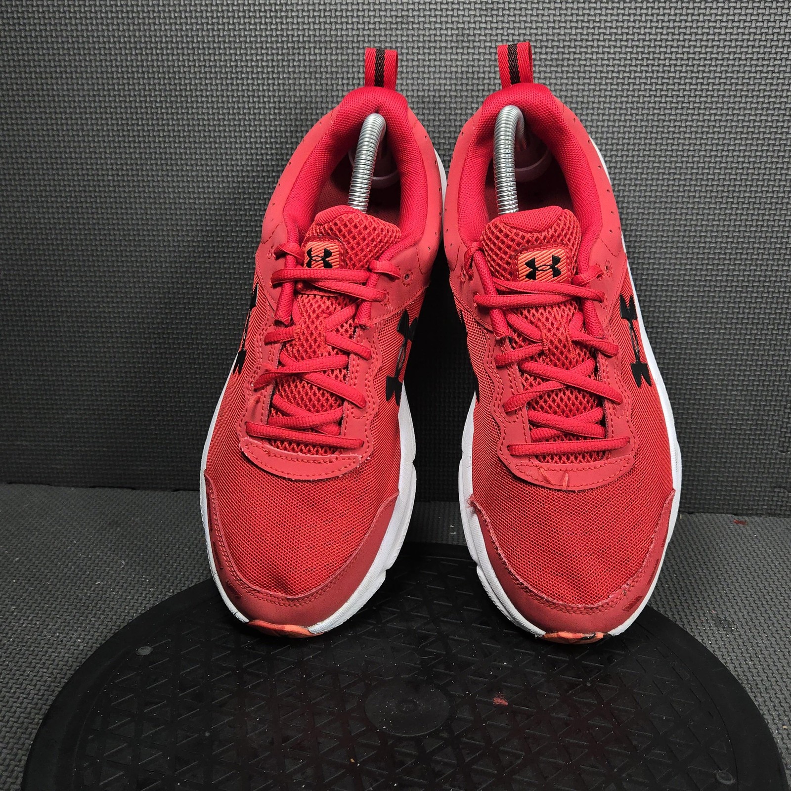 Under Armour Charged AKA Shoes Mens Size 9 Red Running Sneakers 3026175-600