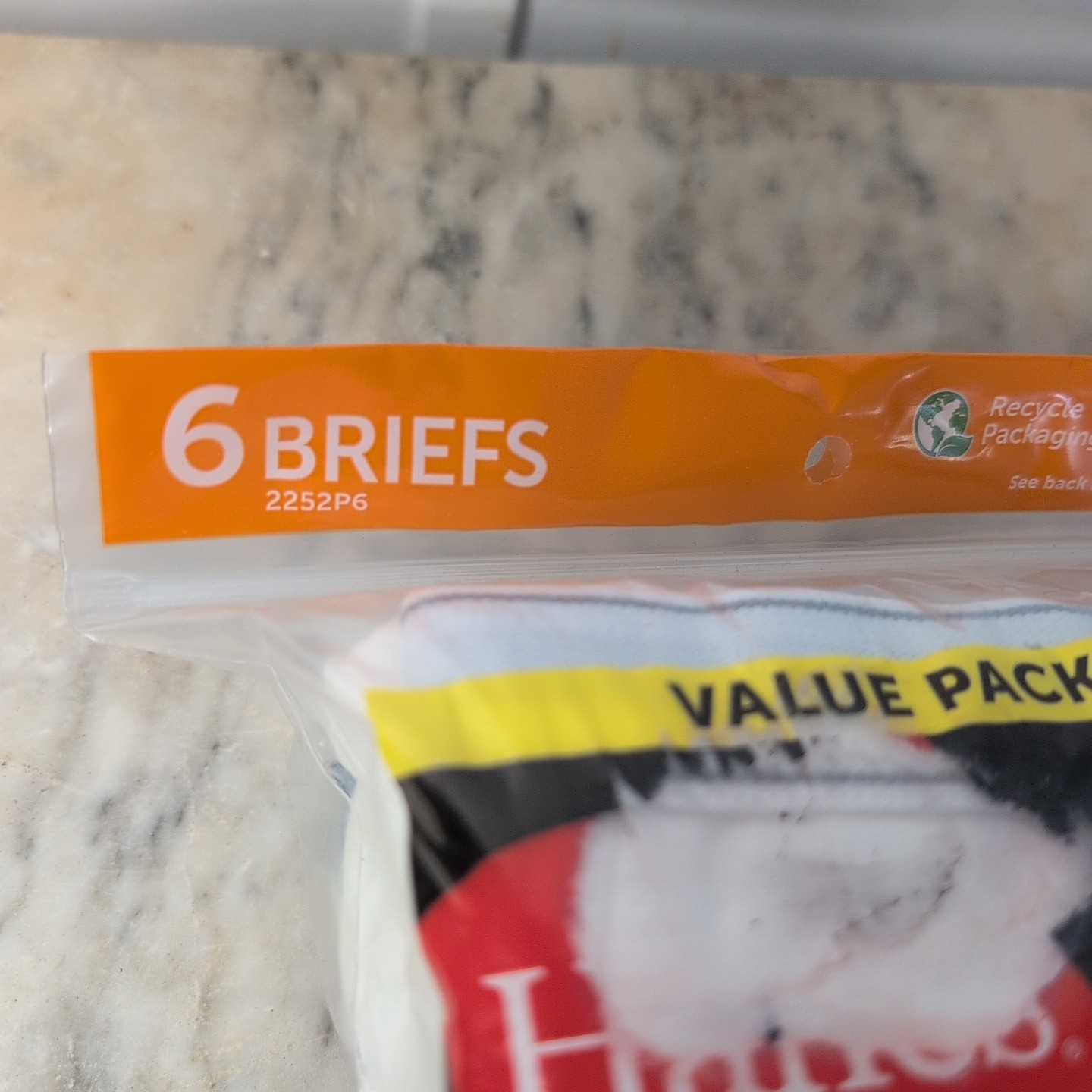 6 Hanes Briefs Men Tagless Underwear White Comfort Waistband Wicking Small 28-30