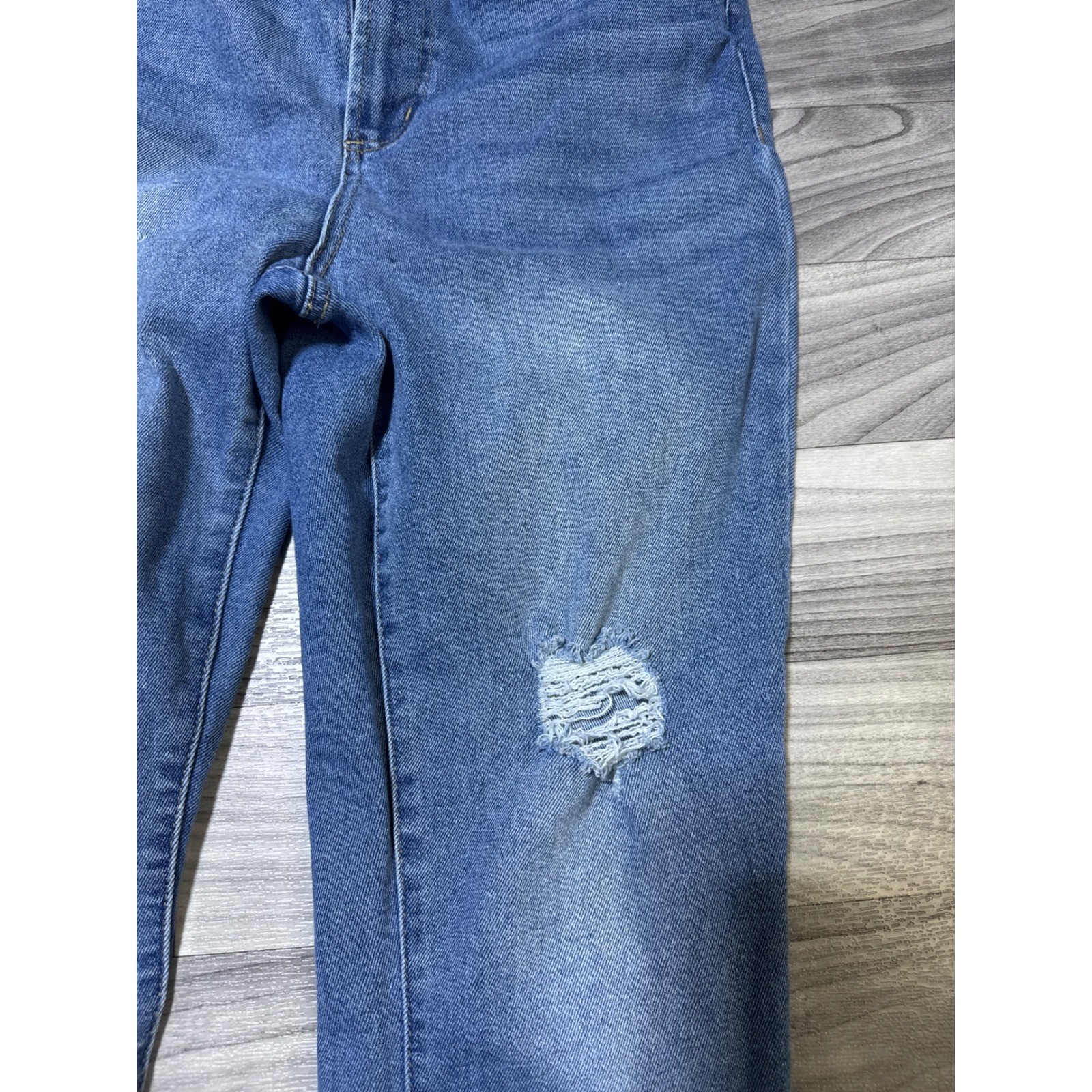 Max Studio Indigo High Rise Skinny Jeans Distressed Raw Hem Size 12 Harvey